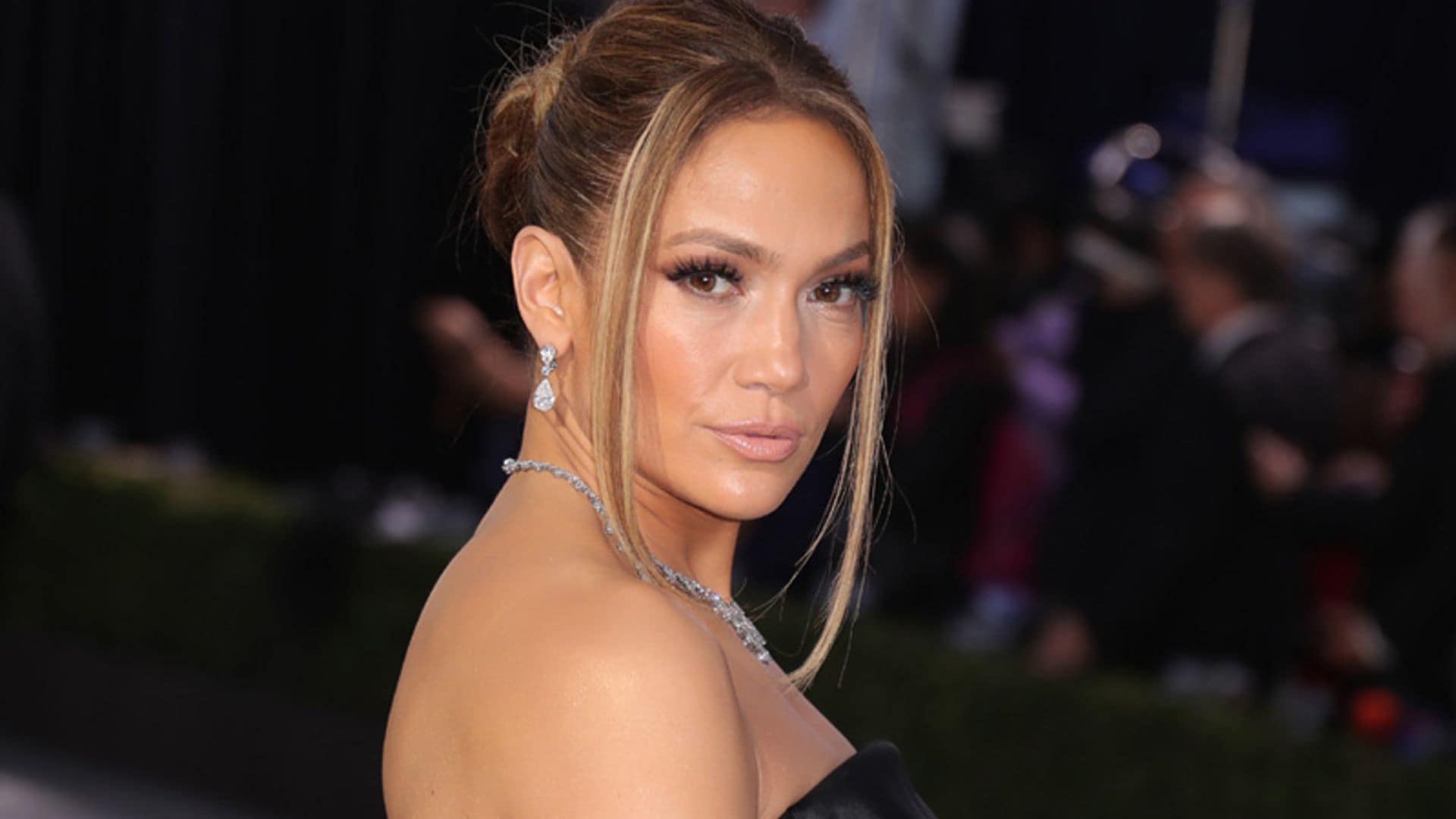 ¡Confirmado! Jennifer Lopez tarda más en maquillarse que las Kardashian