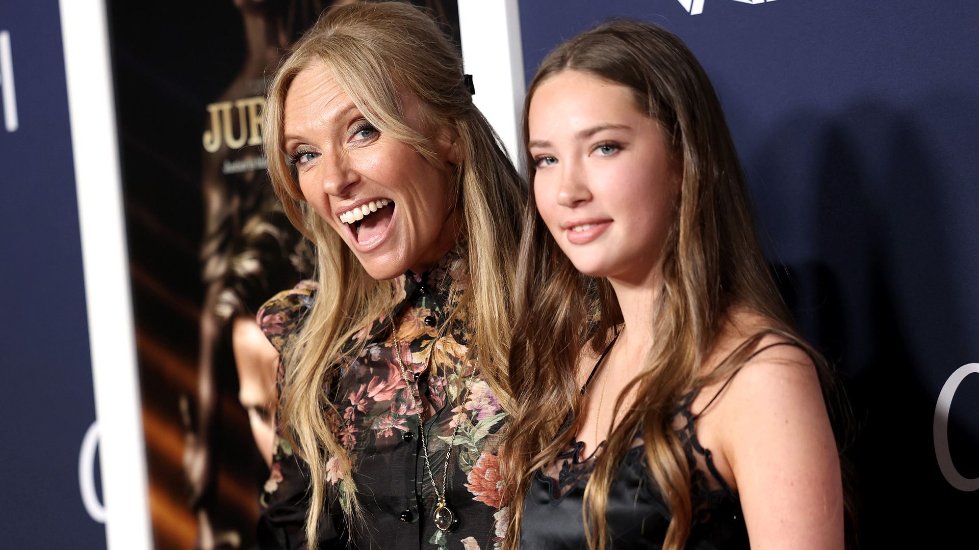 Toni Collette presume de hija, Sage Florence Galafassi de 16 años, tras dejar atrás su polémico divorcio