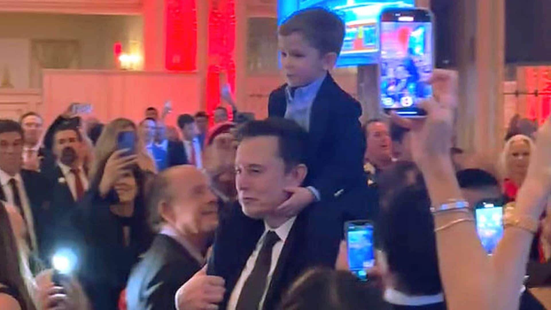 X Æ A-Xii, el hijo de cuatro años de Elon Musk, protagonista en la fiesta de Donald Trump en Mar-a-Lago