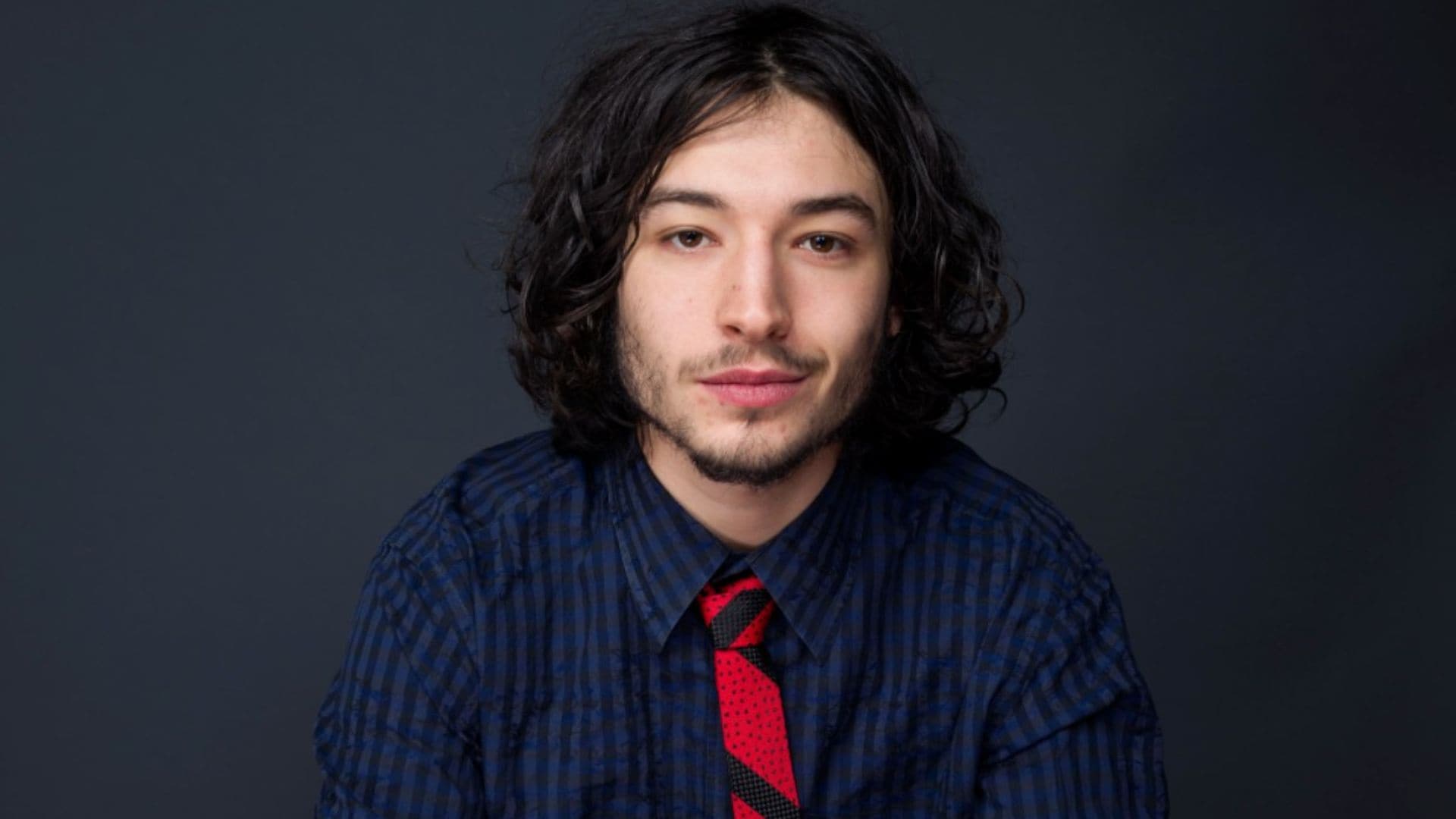 Ezra Miller anuncia que ha comenzado a tratar sus problemas de salud mental tras las últimas polémicas