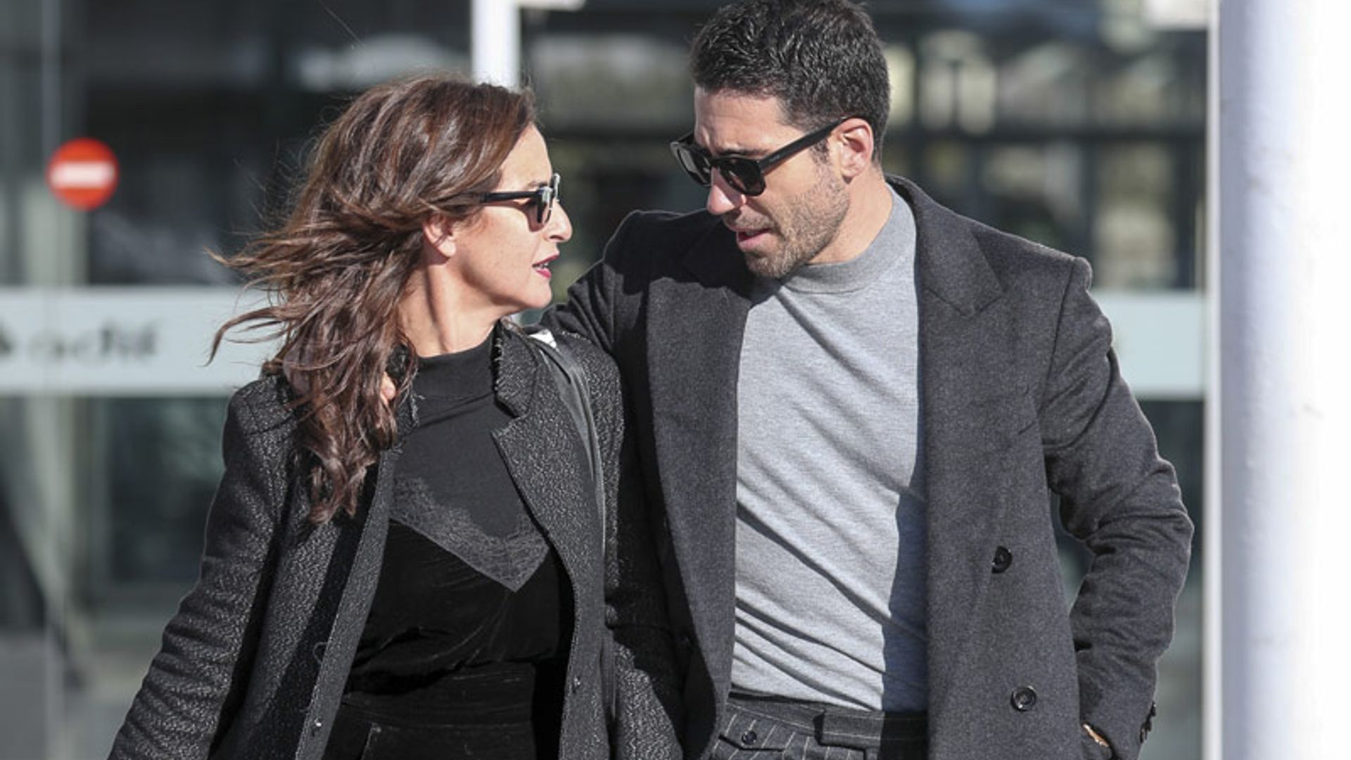 Miguel Ángel Silvestre recibe el apoyo de su ex Belén López tras el fallecimiento de su padre