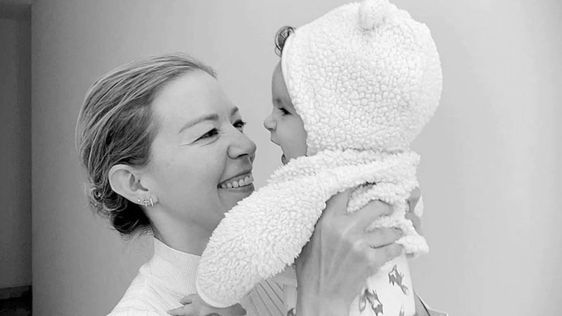 Con una nueva foto al lado de Liam, Fernanda Castillo celebra los 11 meses del bebé