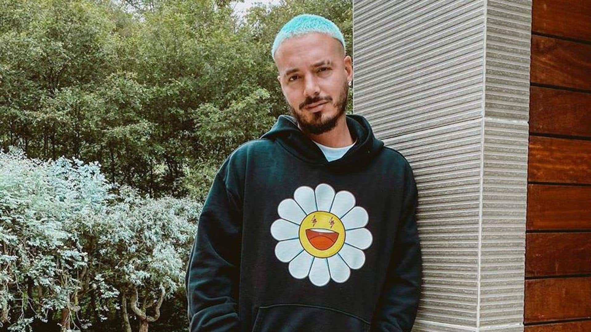 J Balvin revela en Premios Juventud que tiene Coronavirus