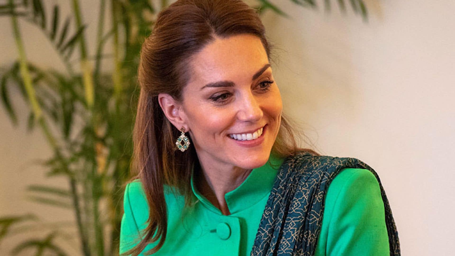 Kate Middleton amplía su colección de pendientes asequibles en Pakistán