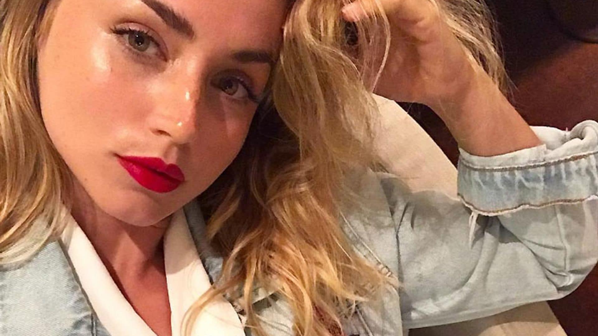 ¡Adiós rubio! Ana de Armas vuelve a cambiar de look