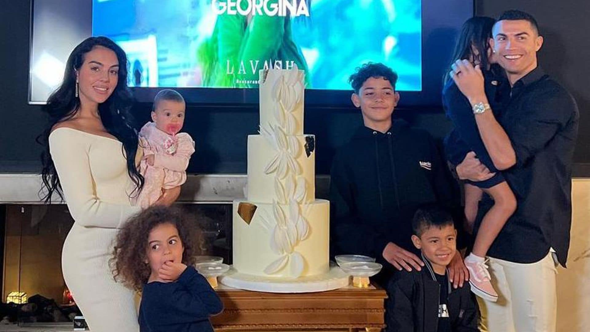 Georgina Rodríguez celebra 29 años con las risas de Bella