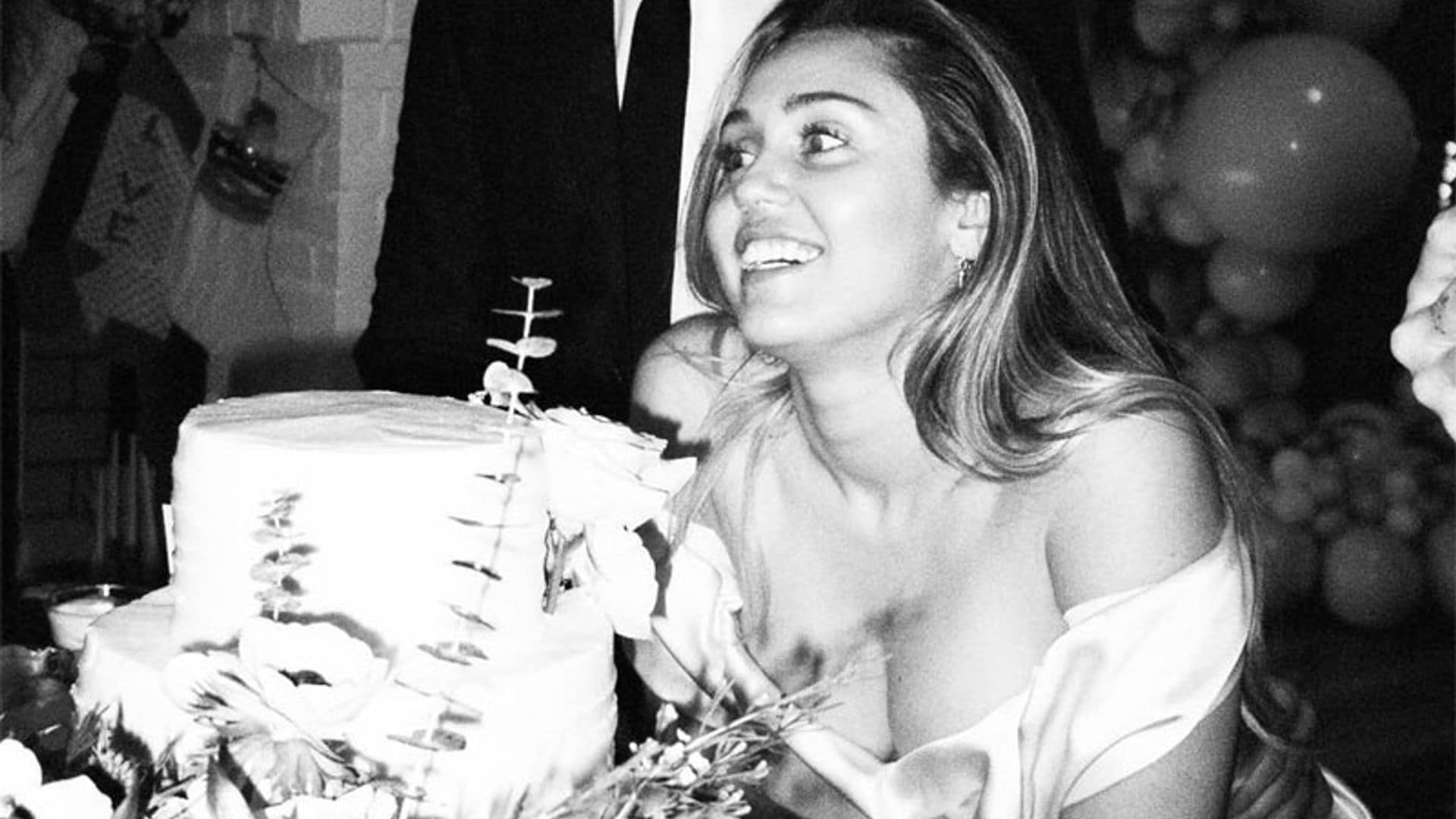 Miley Cyrus celebra San Valentín compartiendo fotos inéditas de su boda con Liam Hemsworth