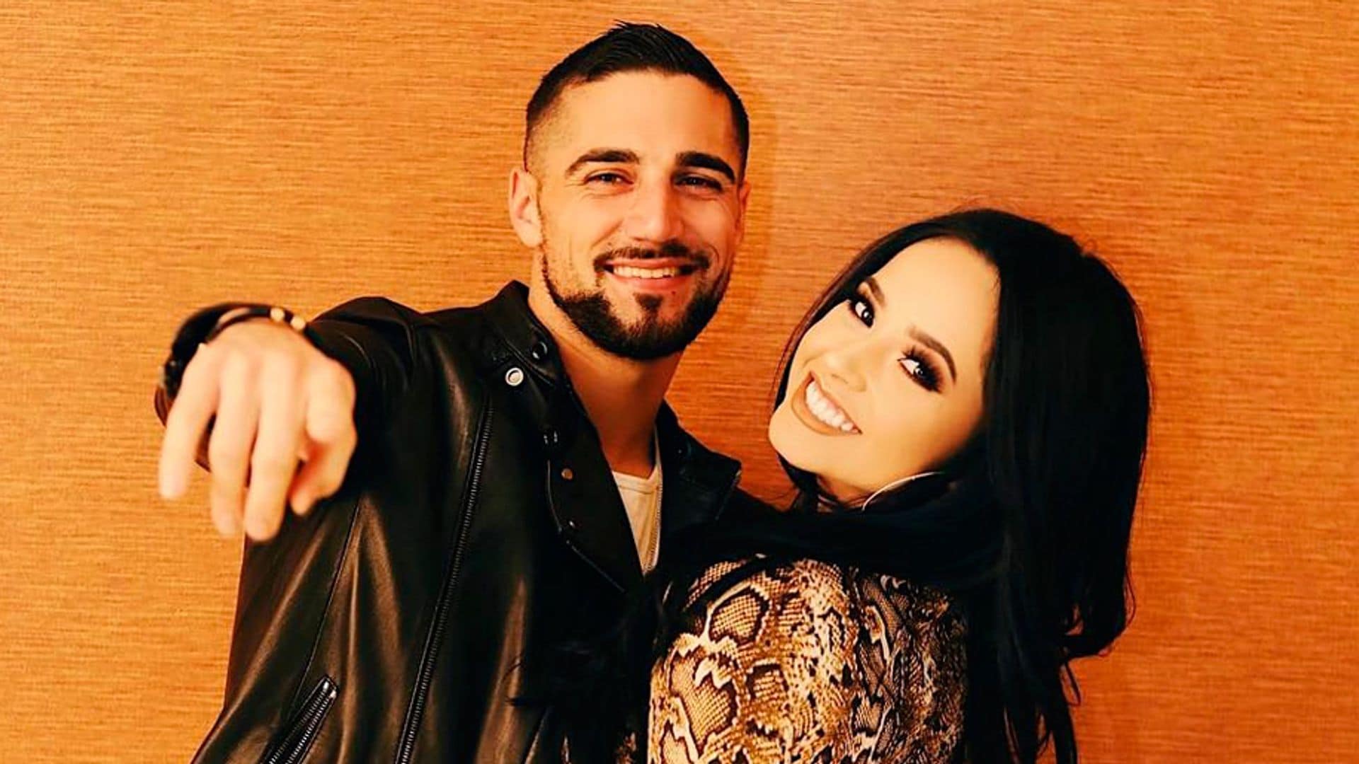 Becky G revela si ha pensado en boda con su novio Sebastián Lletget