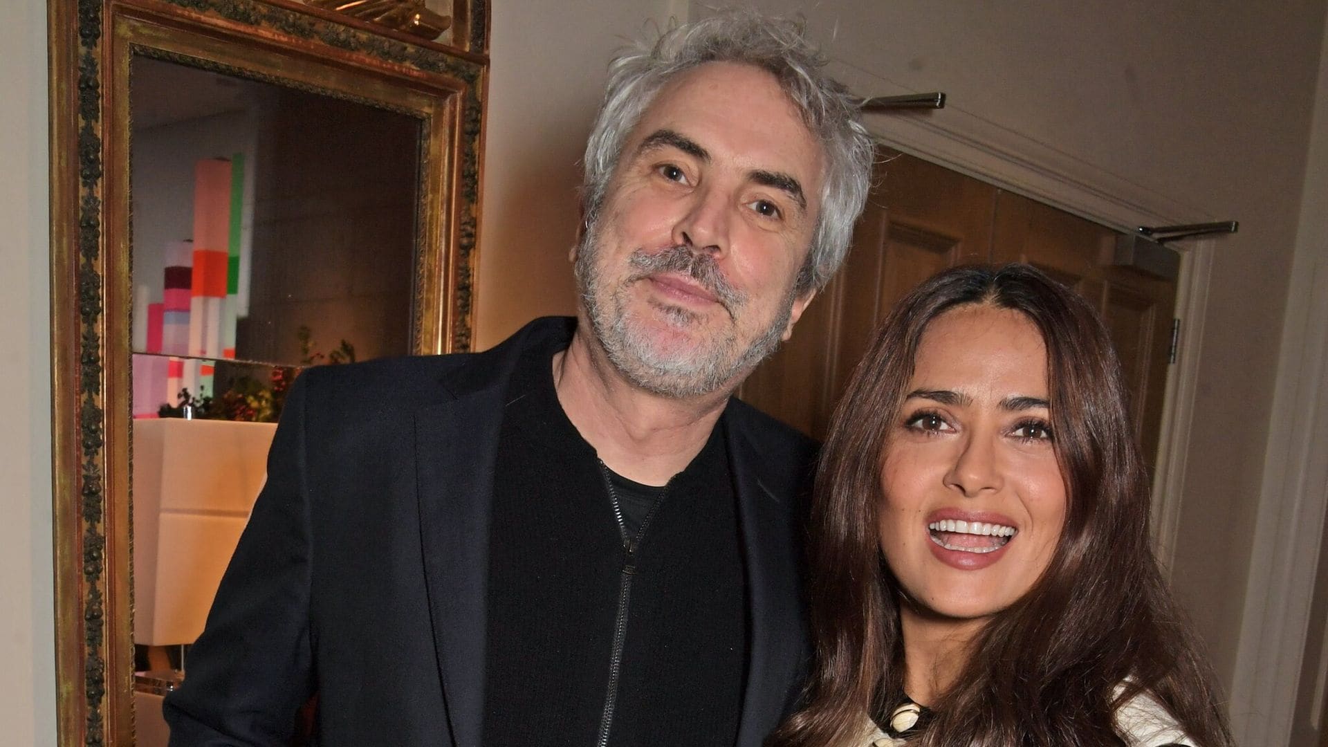 Salma Hayek y Alfonso Cuarón, juntos de vacaciones con sus familias