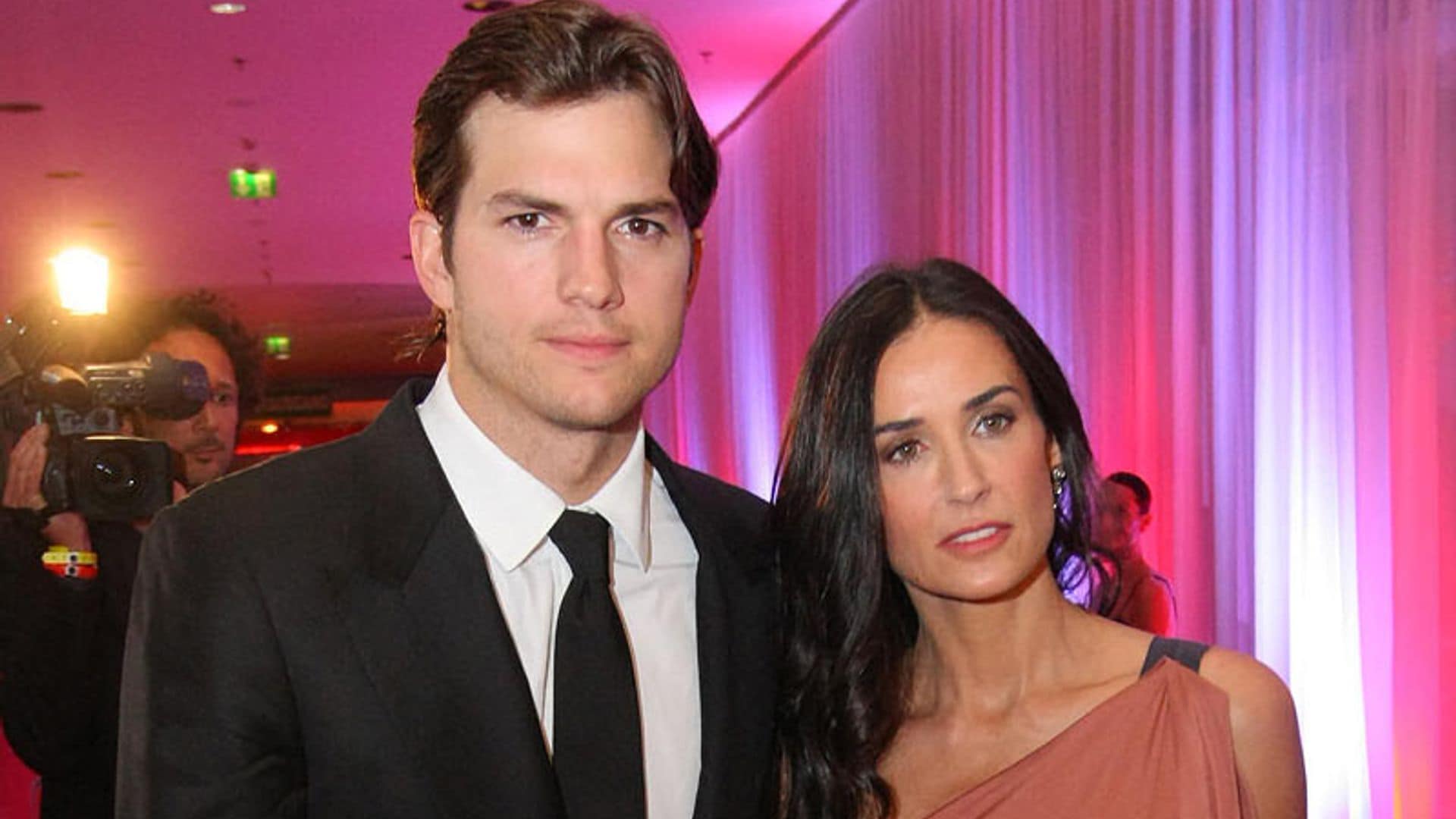 Ashton Kutcher revela por primera vez cómo fue su divorcio de Demi Moore