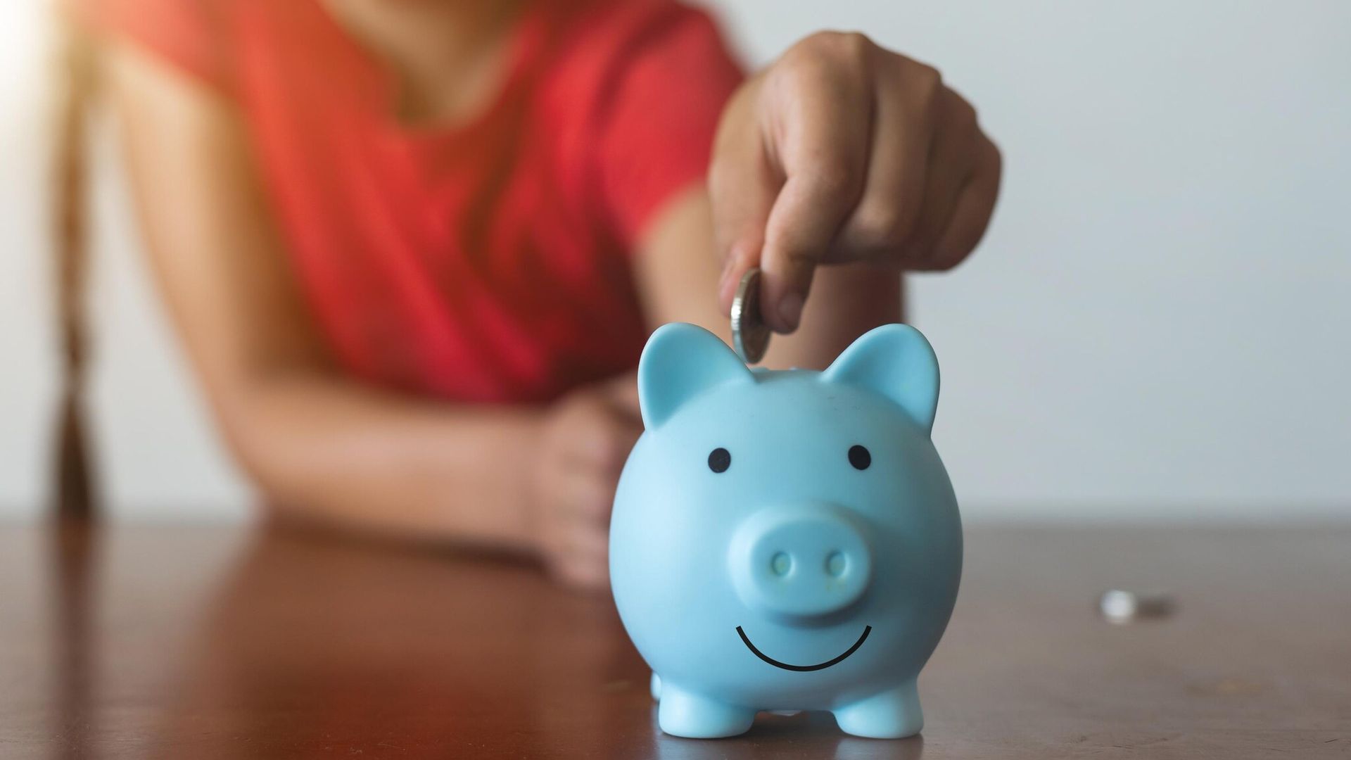 Cómo enseñar a tus hijos el valor del dinero desde pequeños