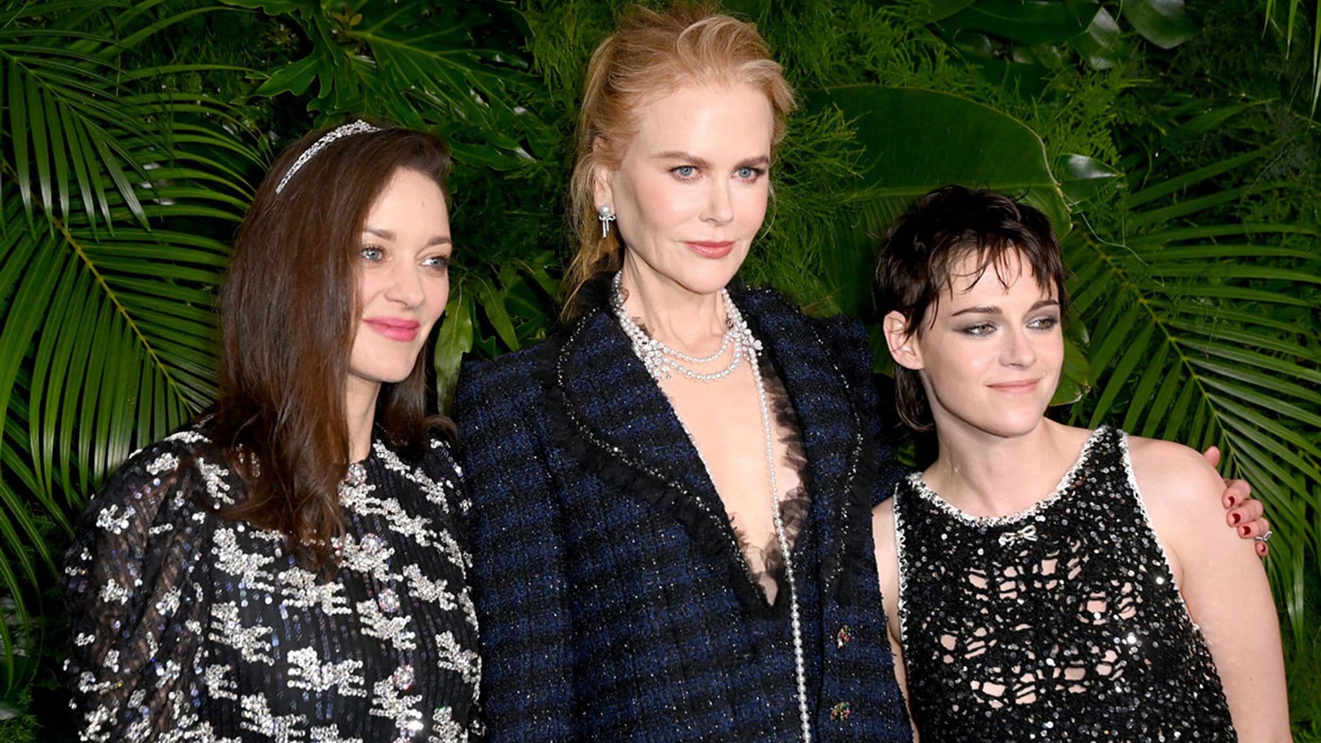 Las estrellas de Hollywood deslumbran en la cena previa a los Oscar con looks llenos de 'tweed' y encaje