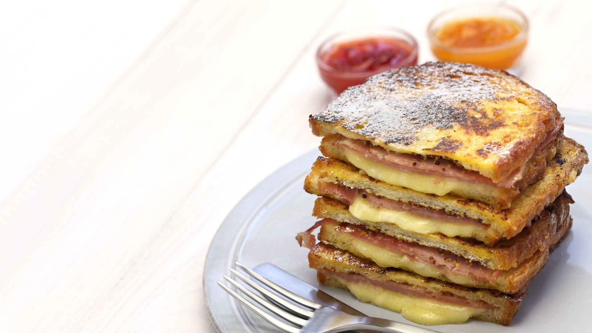 ‘Sándwich Monte Cristo’: es salado, también es dulce… ¡y nos enloquece!