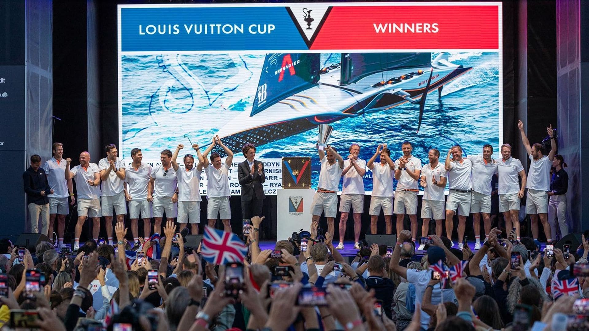 Ineos Britannia se corona vencedor de la Louis Vuitton Cup, que se celebra en Barcelona