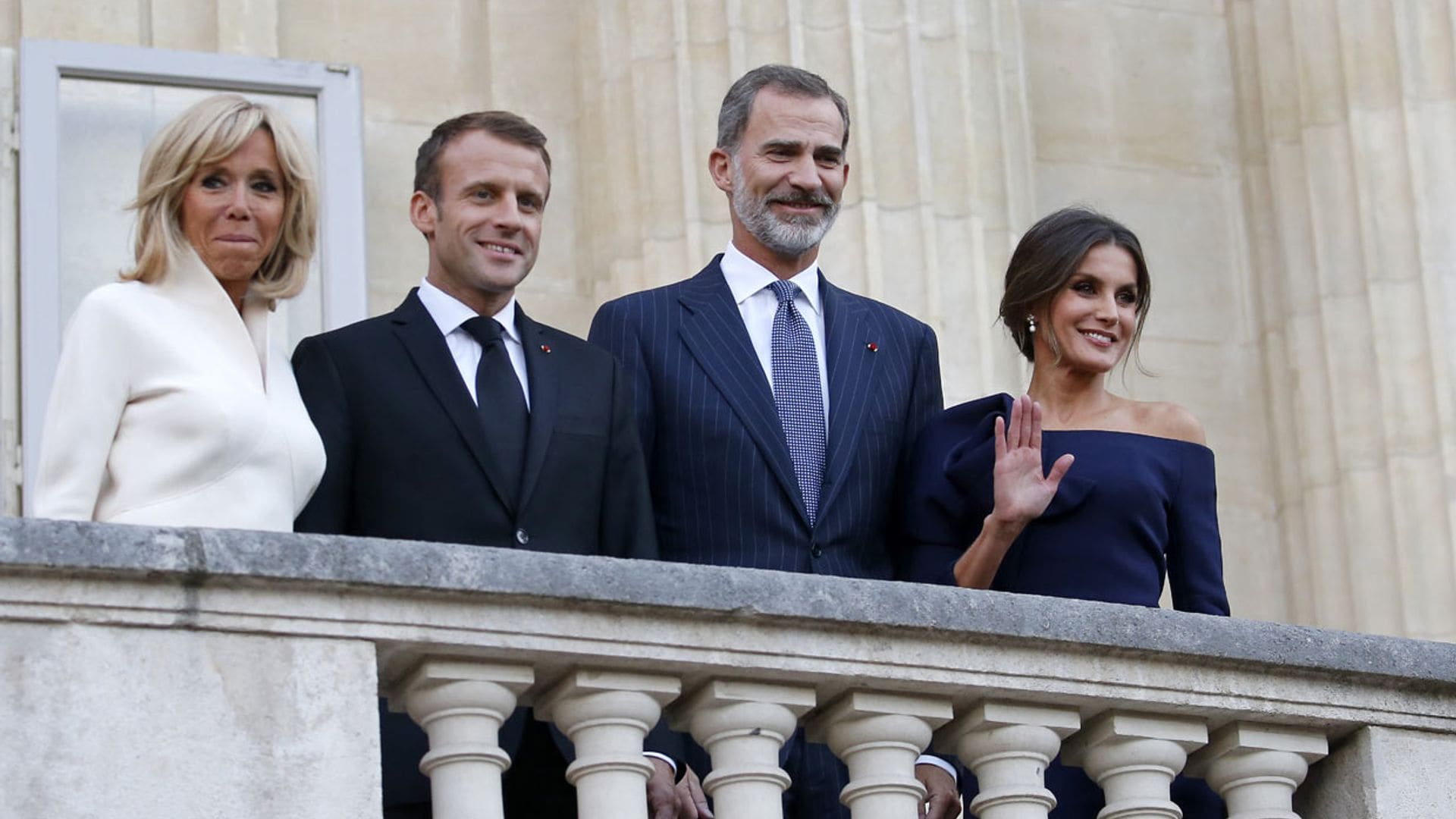 Los Reyes continúan con sus planes pese al coronavirus: se volverán a encontrar en París con los Macron