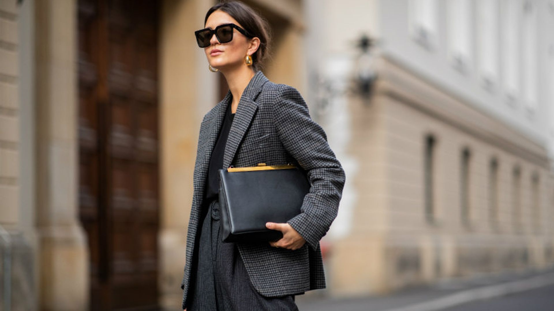 Renueva tus looks de trabajo con los 10 básicos del invierno