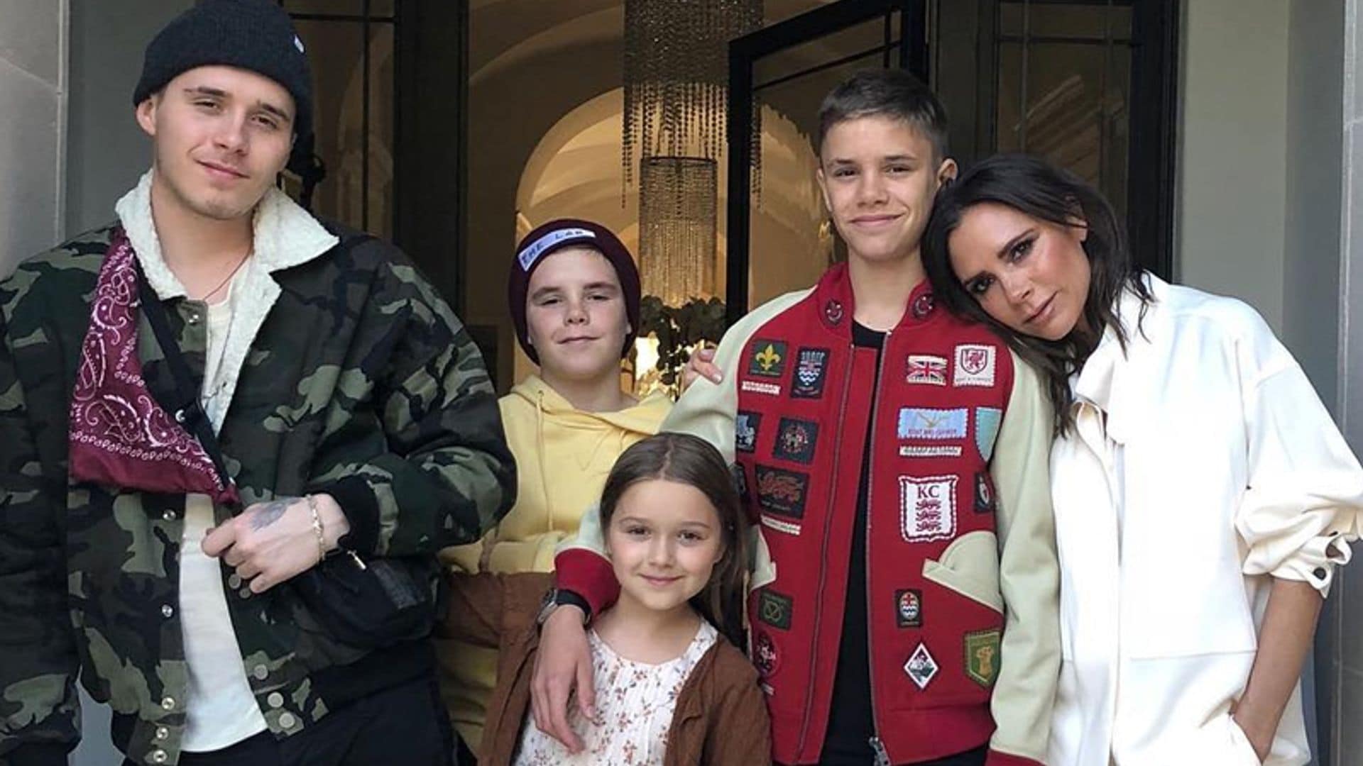 Victoria Beckham cumple 44 años con su foto más familiar