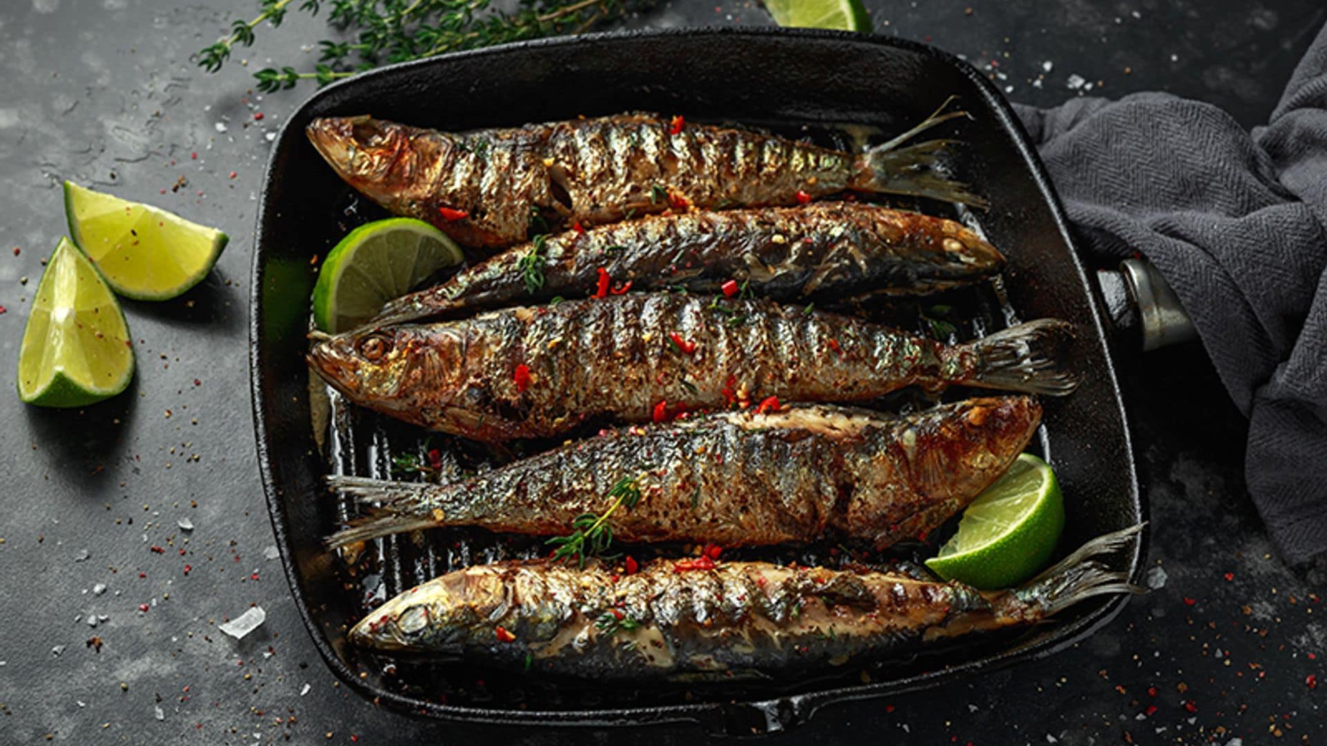 Sardinas a la brasa con salsa de guindilla