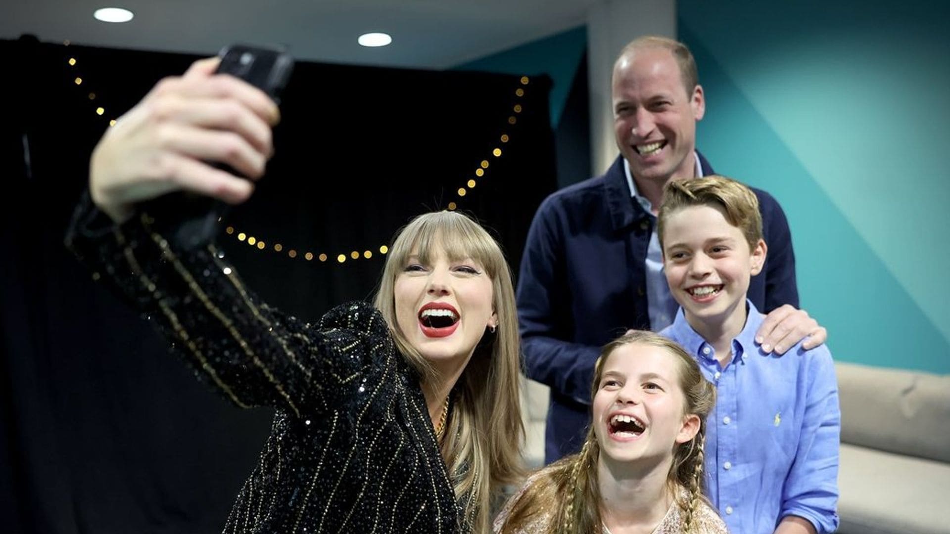 El divertido encuentro del príncipe Guillermo y sus hijos Charlotte y George con Taylor Swift en su concierto de Londres