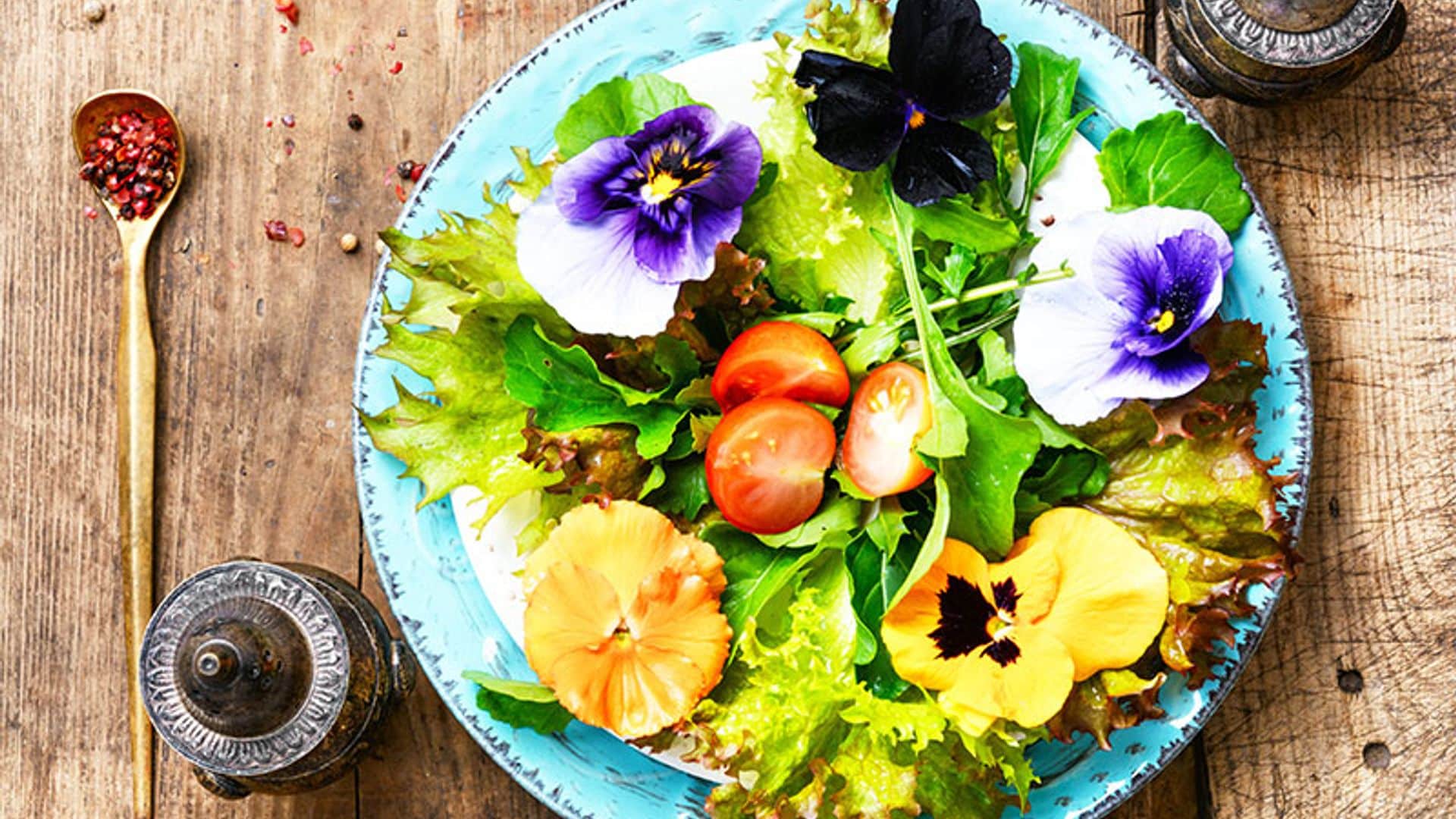 Cocina con flores: dale un toque de color y originalidad a tus platos