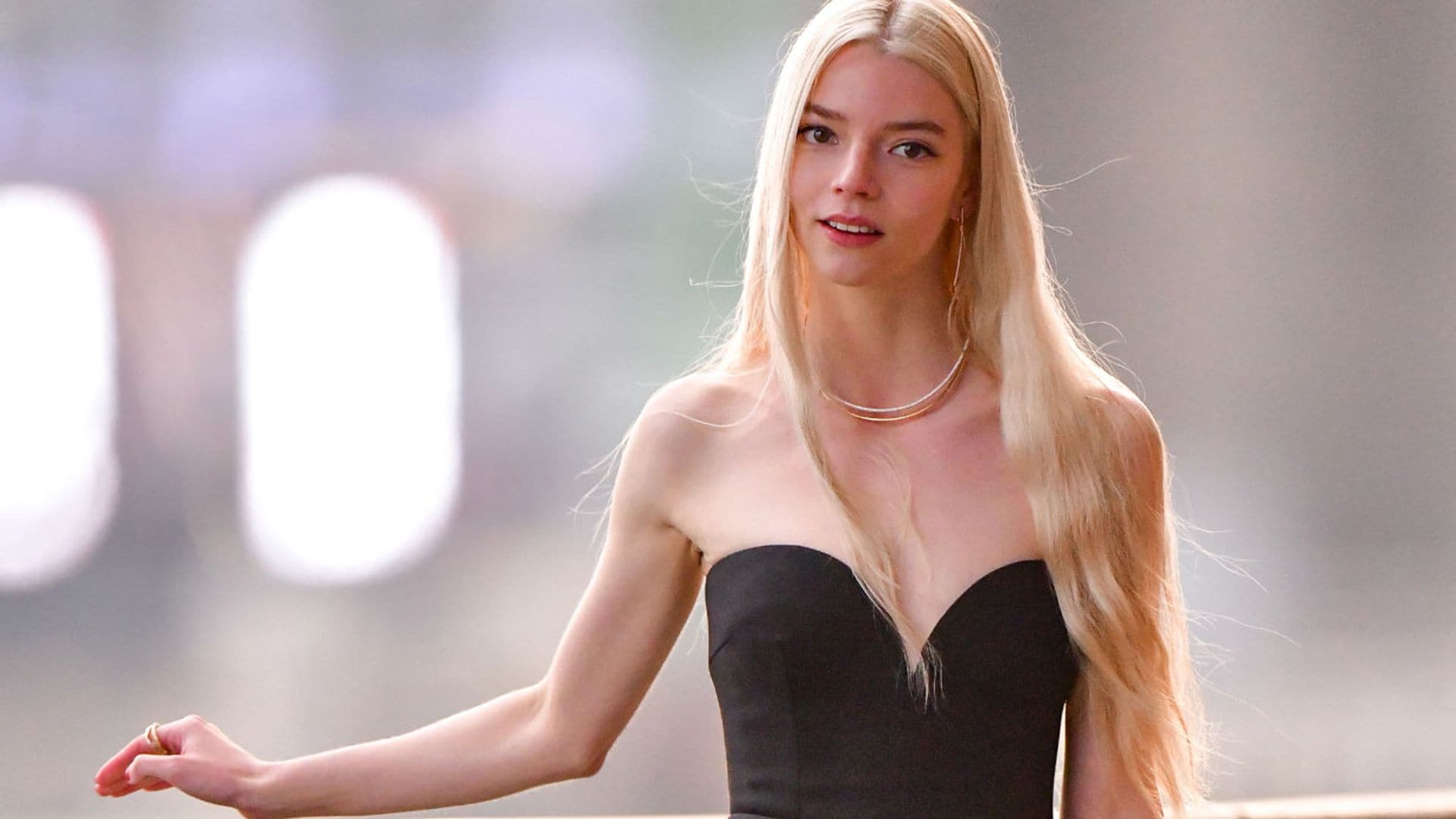 El fascinante estilo de Anya Taylor-Joy: la actriz del momento cumple 25 años