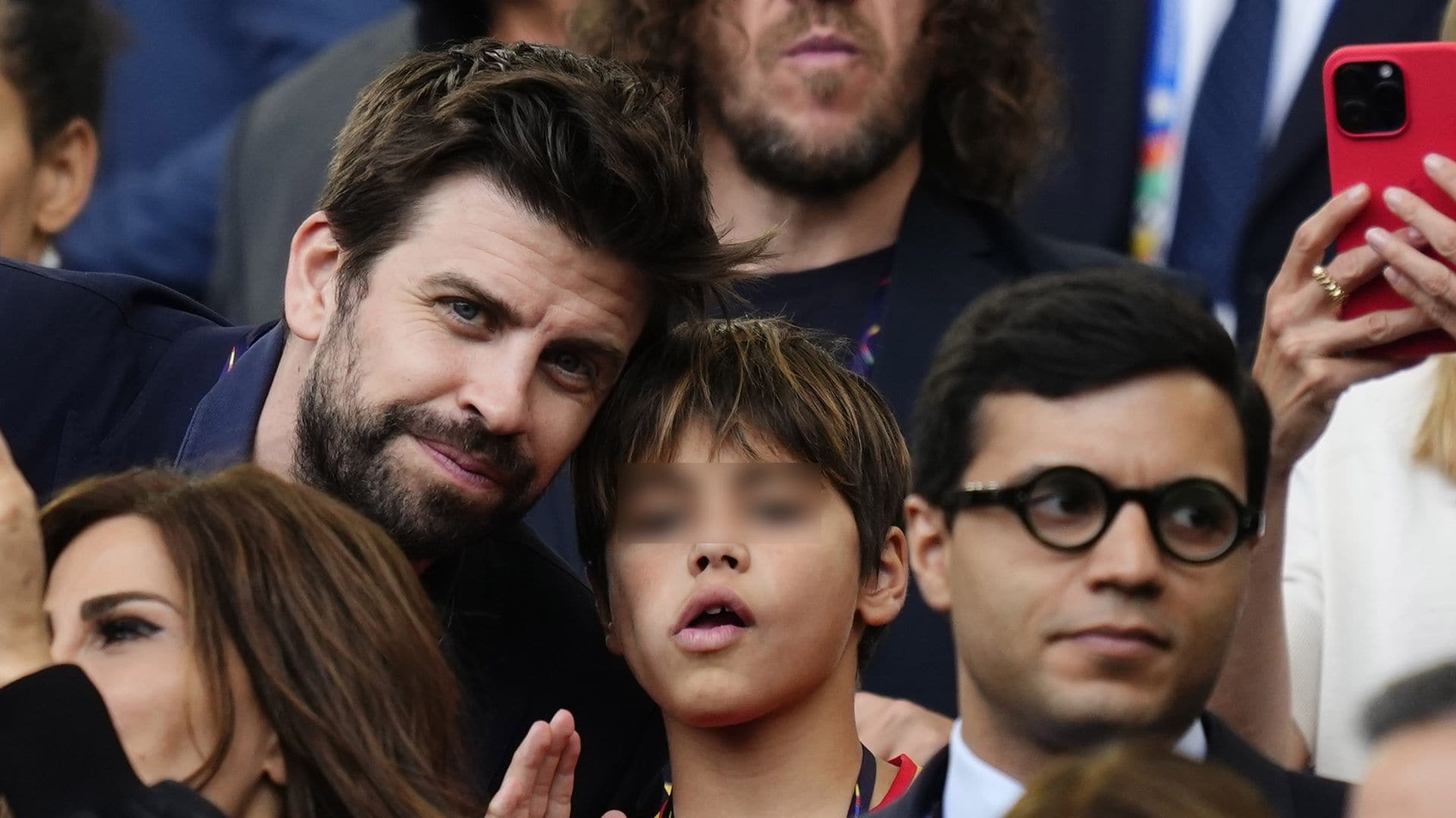 Gerard Piqué y su hijo Milan celebran el triunfo de España en la Eurocopa 2024