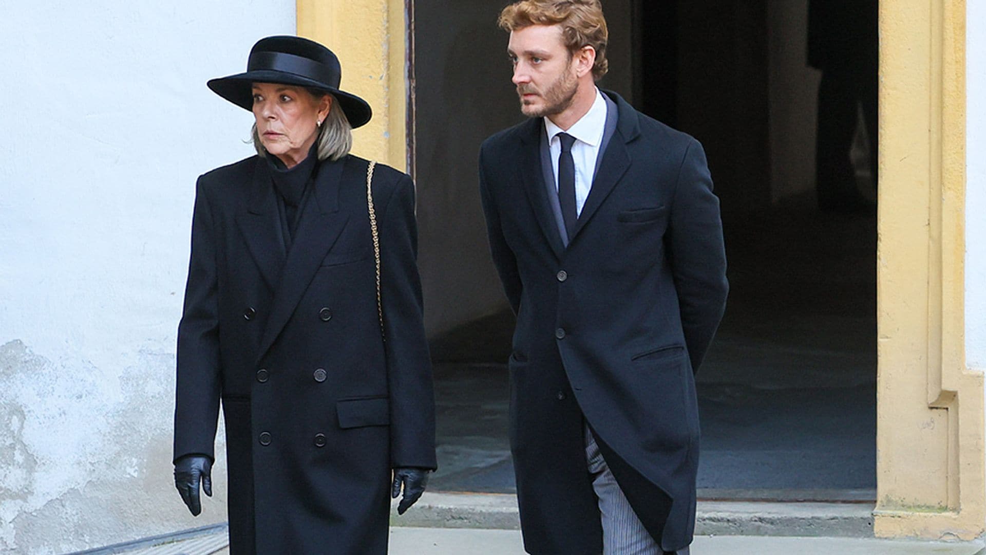 Carolina de Mónaco y Pierre Casiraghi, junto al rey Felipe de Bélgica, asisten al funeral de Max de Baden