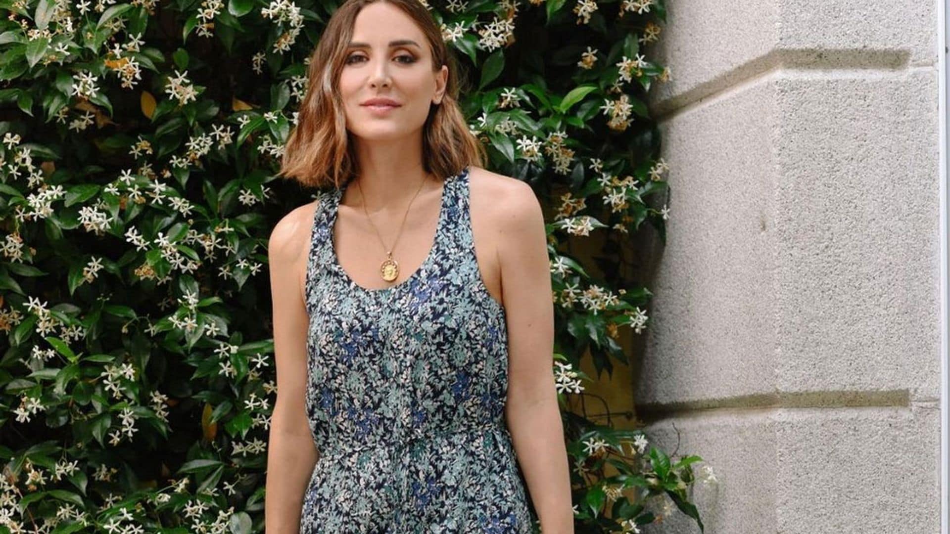 Tamara Falcó nos propone el vestido de invitada 'eco' que también querrás llevar a diario