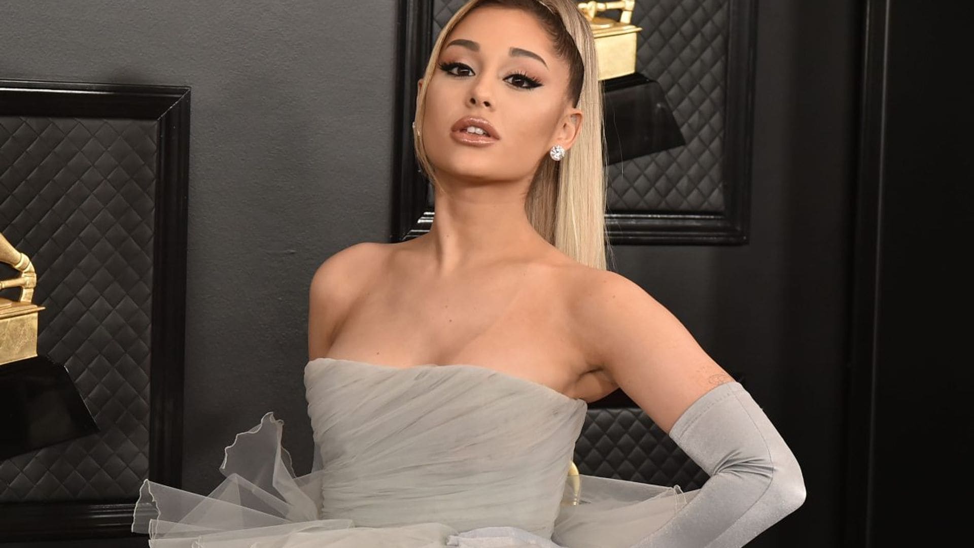 Después de la tormenta, Ariana Grande ha solicitado legalmente el divorcio a Dalton Gomez