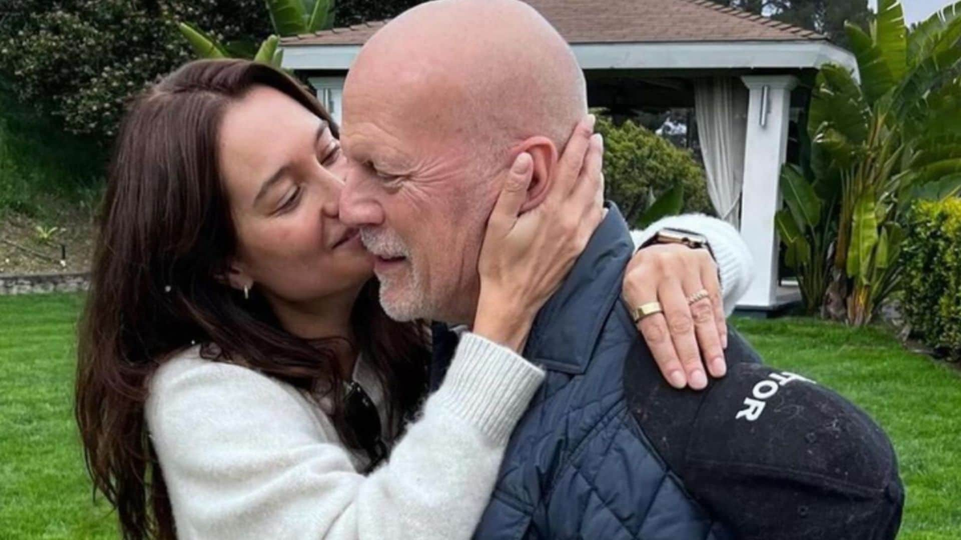 Emma Heming comparte tiernas imágenes con Bruce Willis para celebrar su 16º aniversario juntos