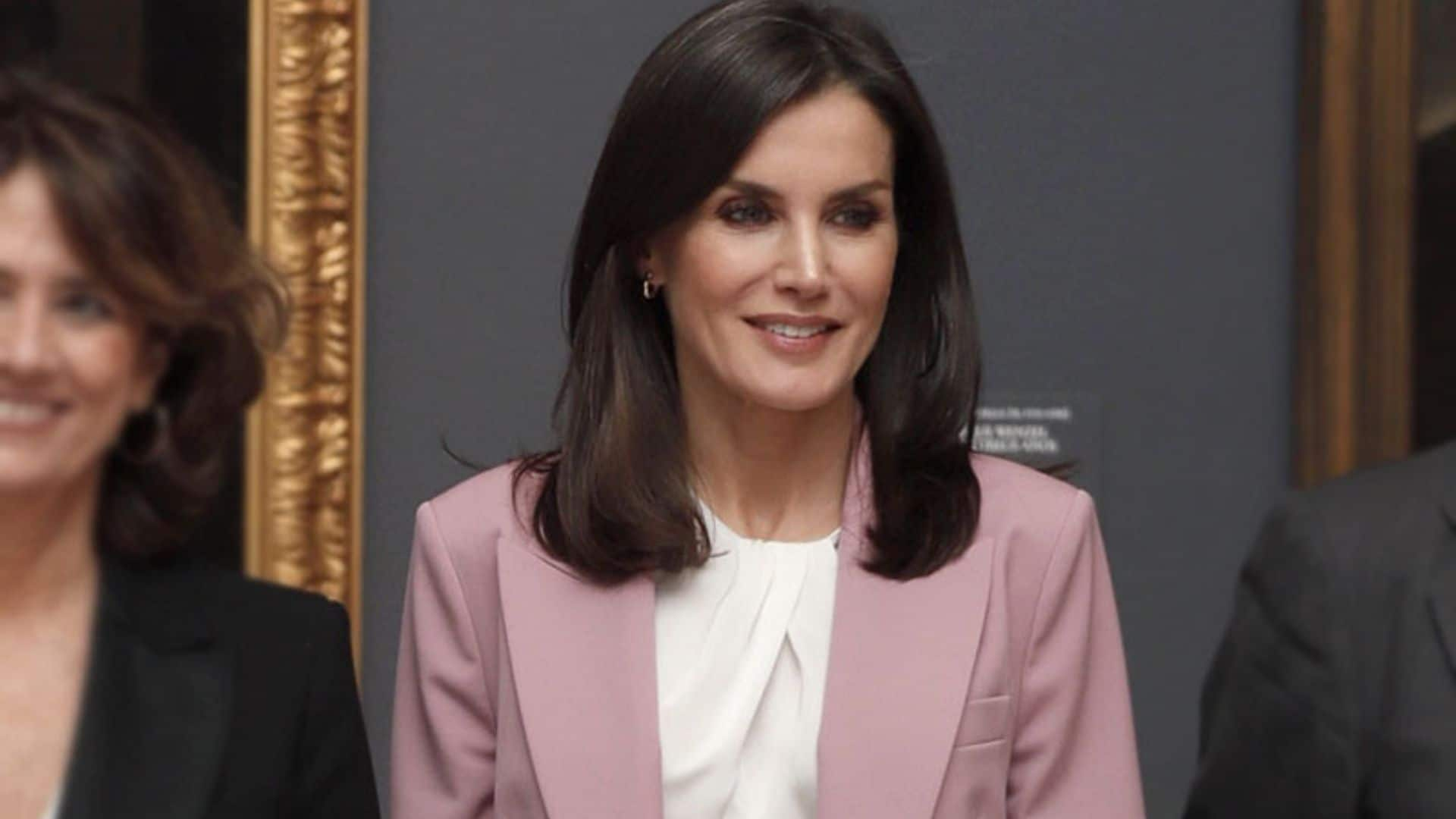 La Reina despide 2019 con la misma fórmula de estilo con la que estrenó el año