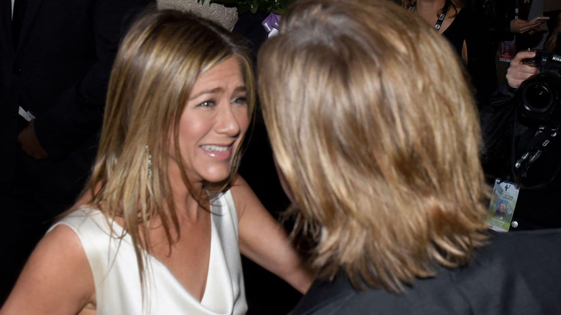 Jennifer Aniston felicita en persona a Brad Pitt por su Oscar