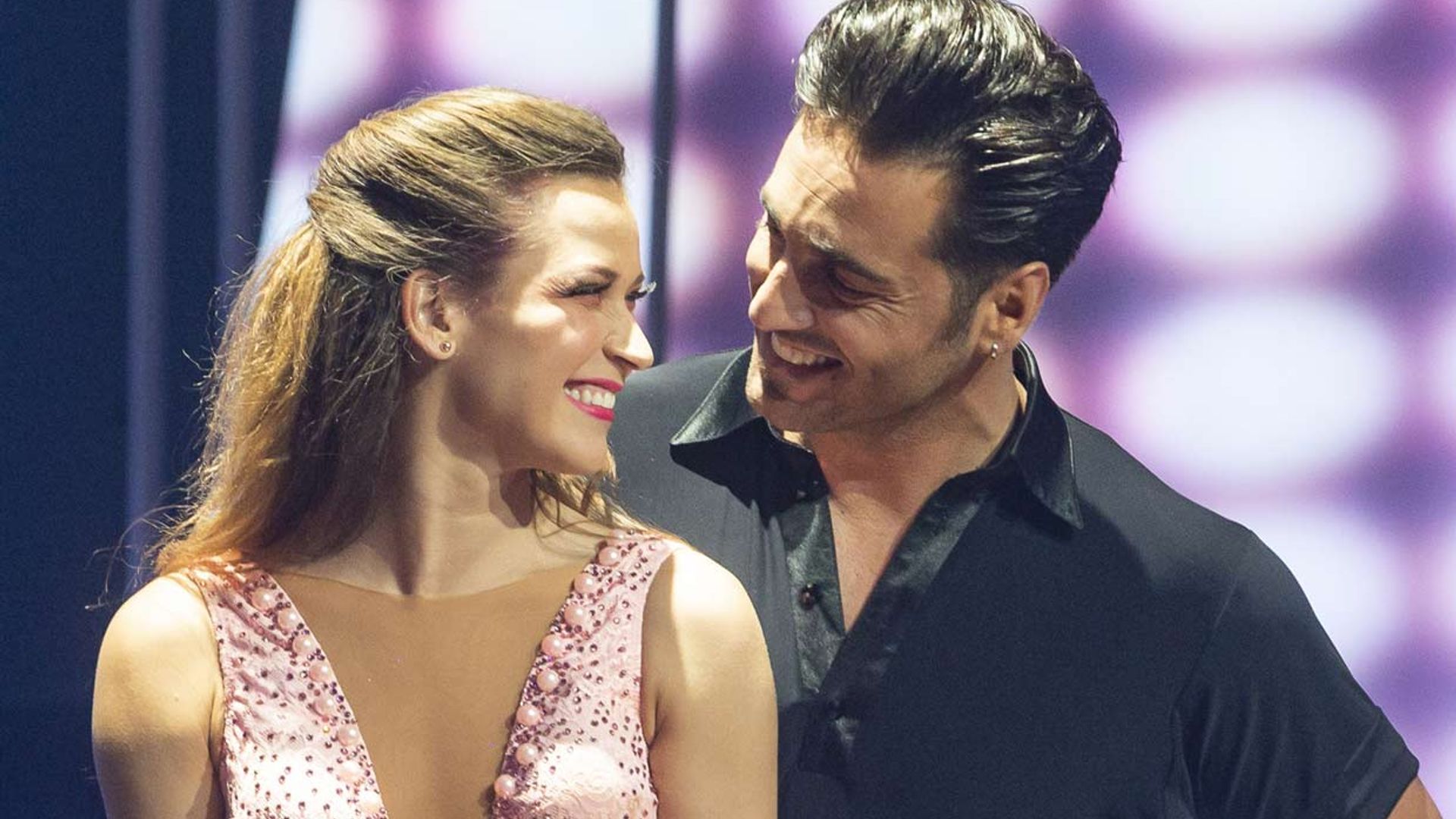 David Bustamante a Yana Olina en pleno concierto: 'Gracias por demostrarme que el amor de verdad existe'