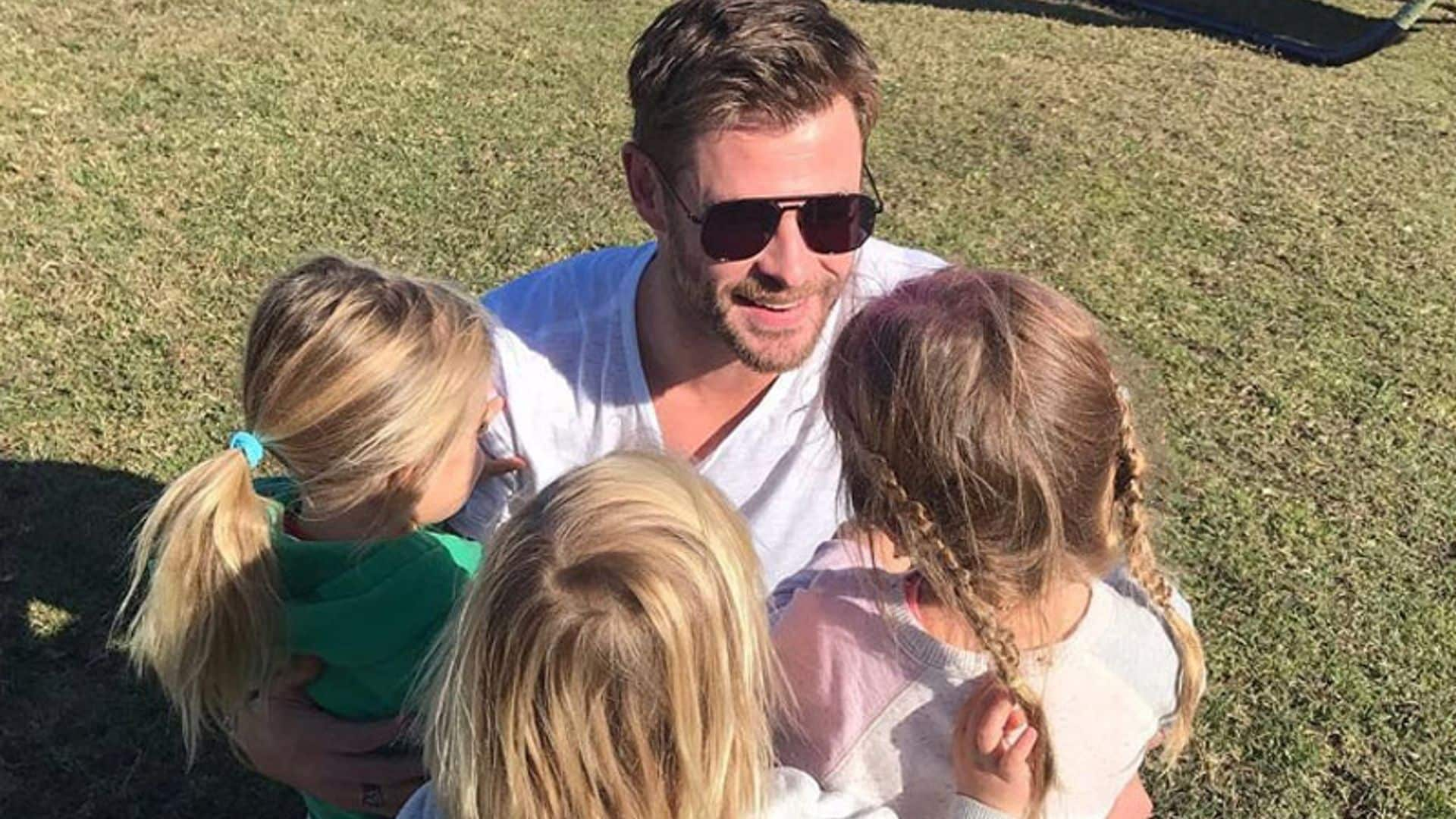 Así se asegura Chris Hemsworth de que sus hijos sean fans de 'Thor'