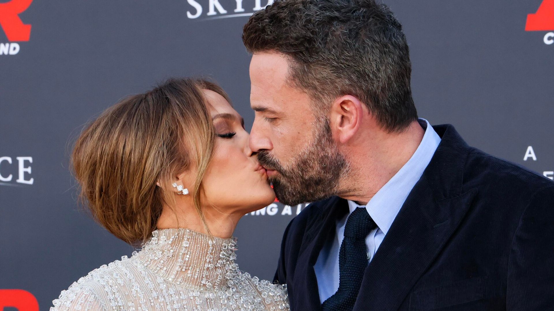 Jennifer Lopez y Ben Affleck derraman miel en su más reciente aparición pública