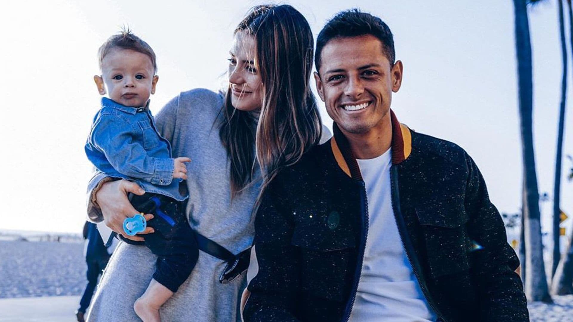 Chicharito Hernández y Sarah Kohan celebran juntos el cumpleaños de su hijo Noah