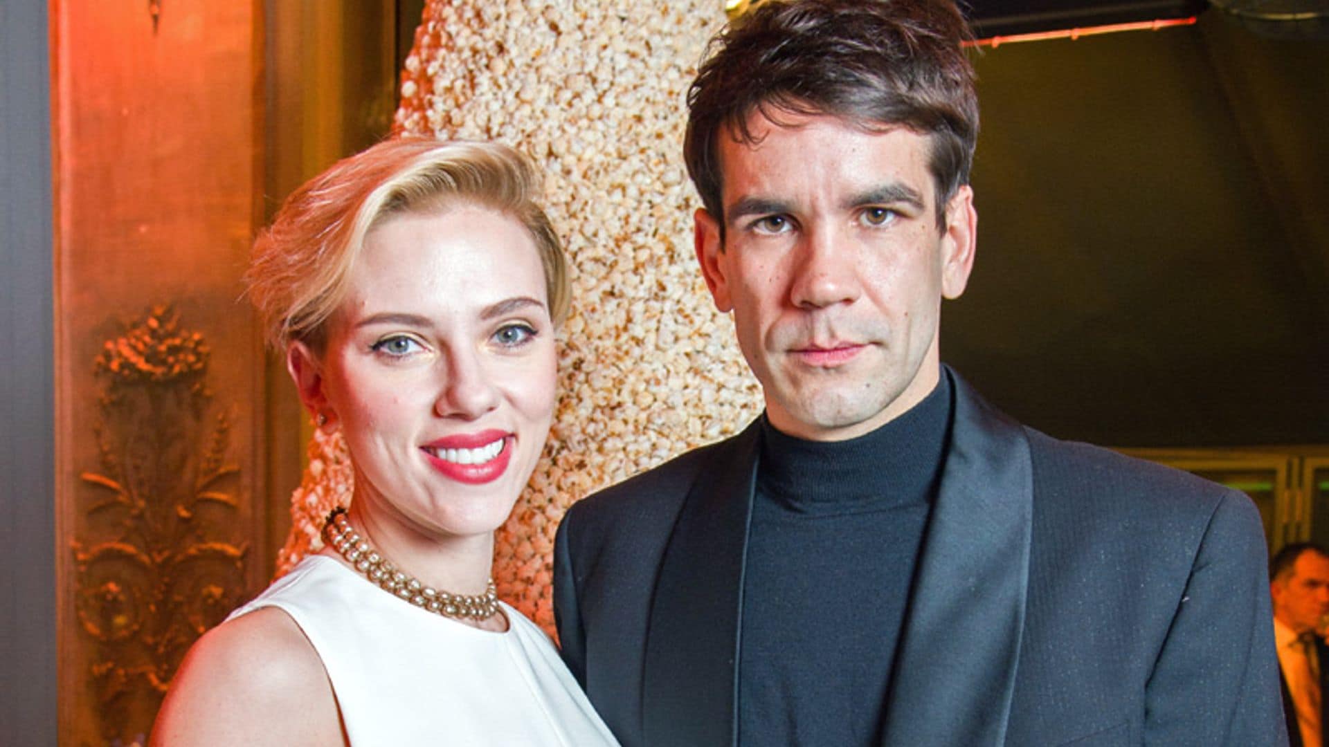 Scarlett Johansson y Romain Dauriac posan juntos en Nueva York horas después de conocerse su ruptura