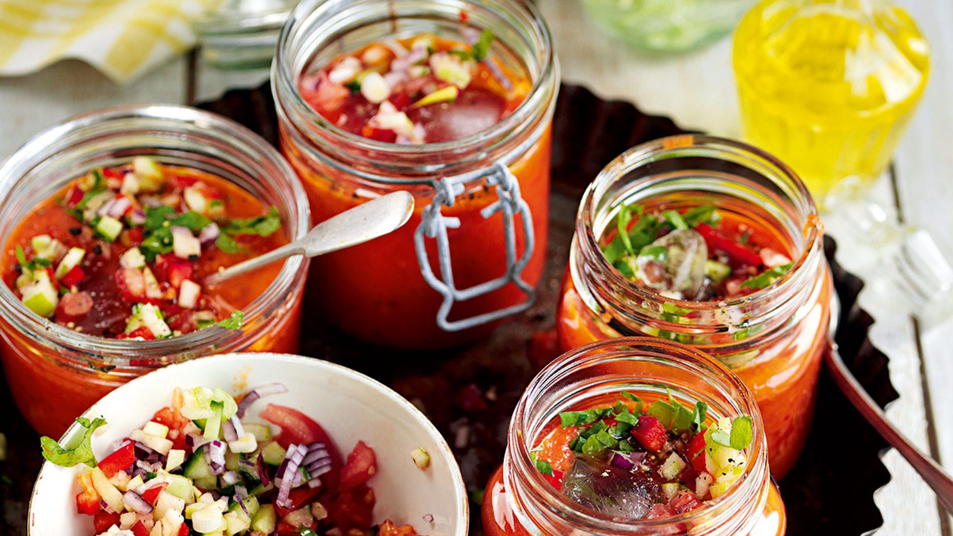 Gazpacho con picadillo de verduras