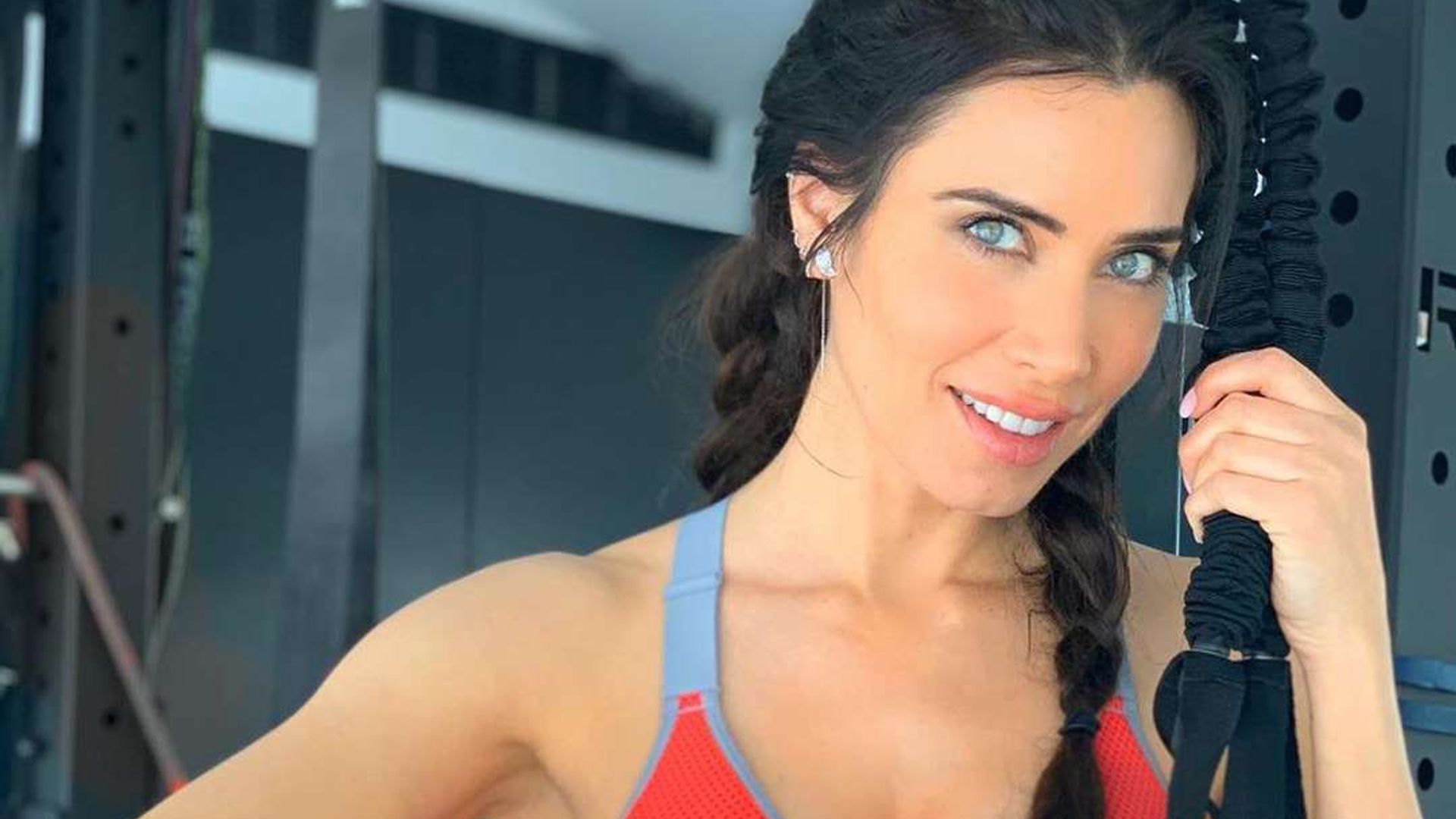 ¡Pesas con garrafas de agua! Pilar Rubio nos descubre su original rutina de ejercicios premamá