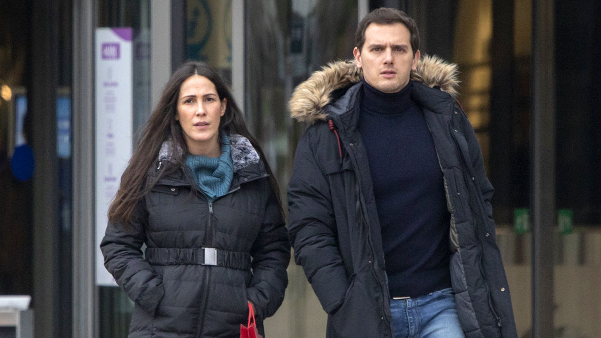 Las últimas imágenes juntos de Malú y Albert Rivera: día de compras en buena compañía