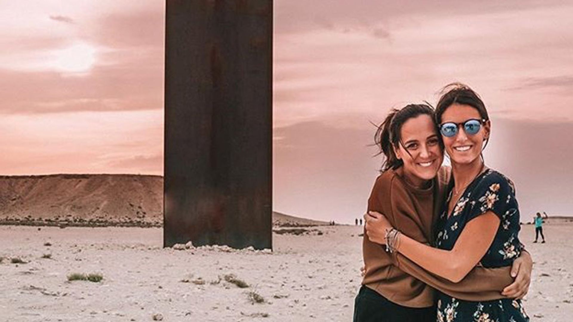 La doble celebración de Ana Boyer junto a su hermana Tamara Falcó en Doha