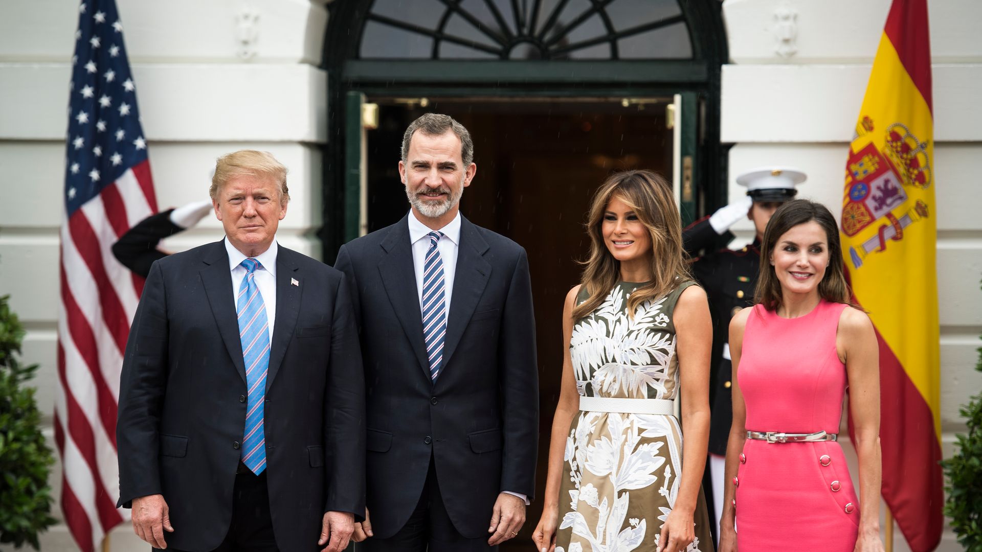 Felipe VI felicita a Donald Trump tras su investidura