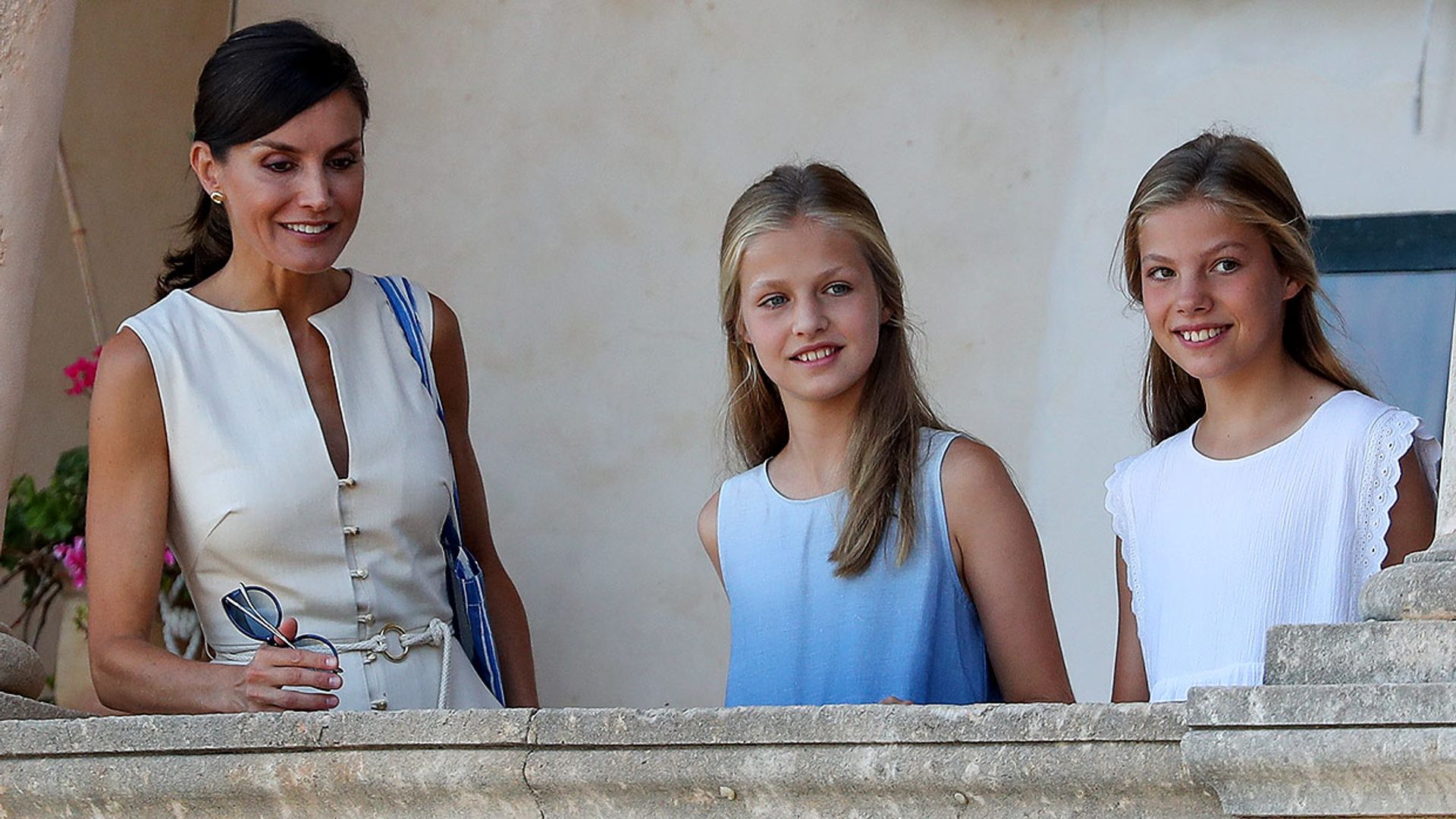 Doña Letizia y sus hijas disfrutan de una de sus grandes aficiones en una tarde de chicas