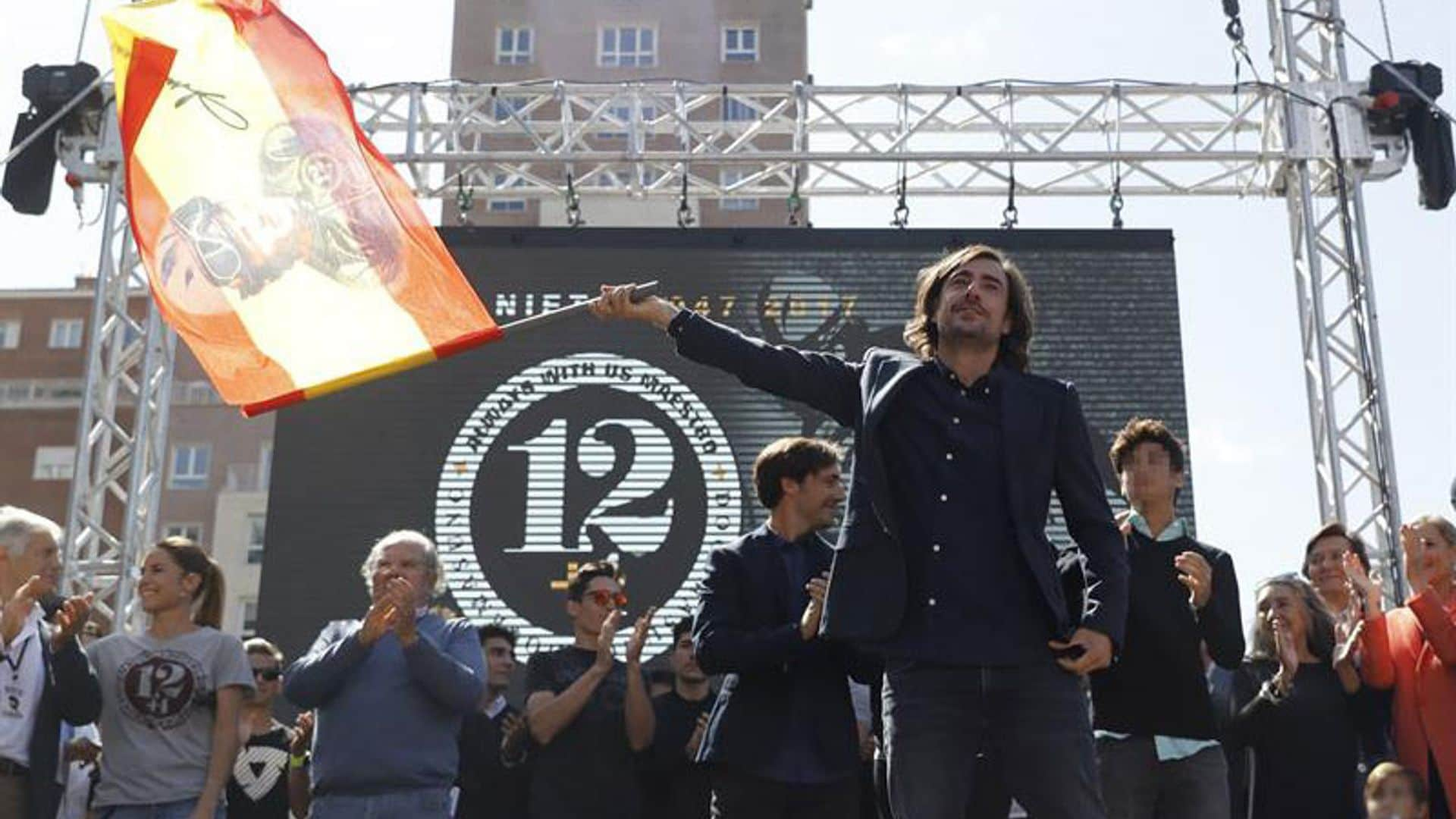 Lágrimas de emoción en el multitudinario homenaje en Madrid a Ángel Nieto