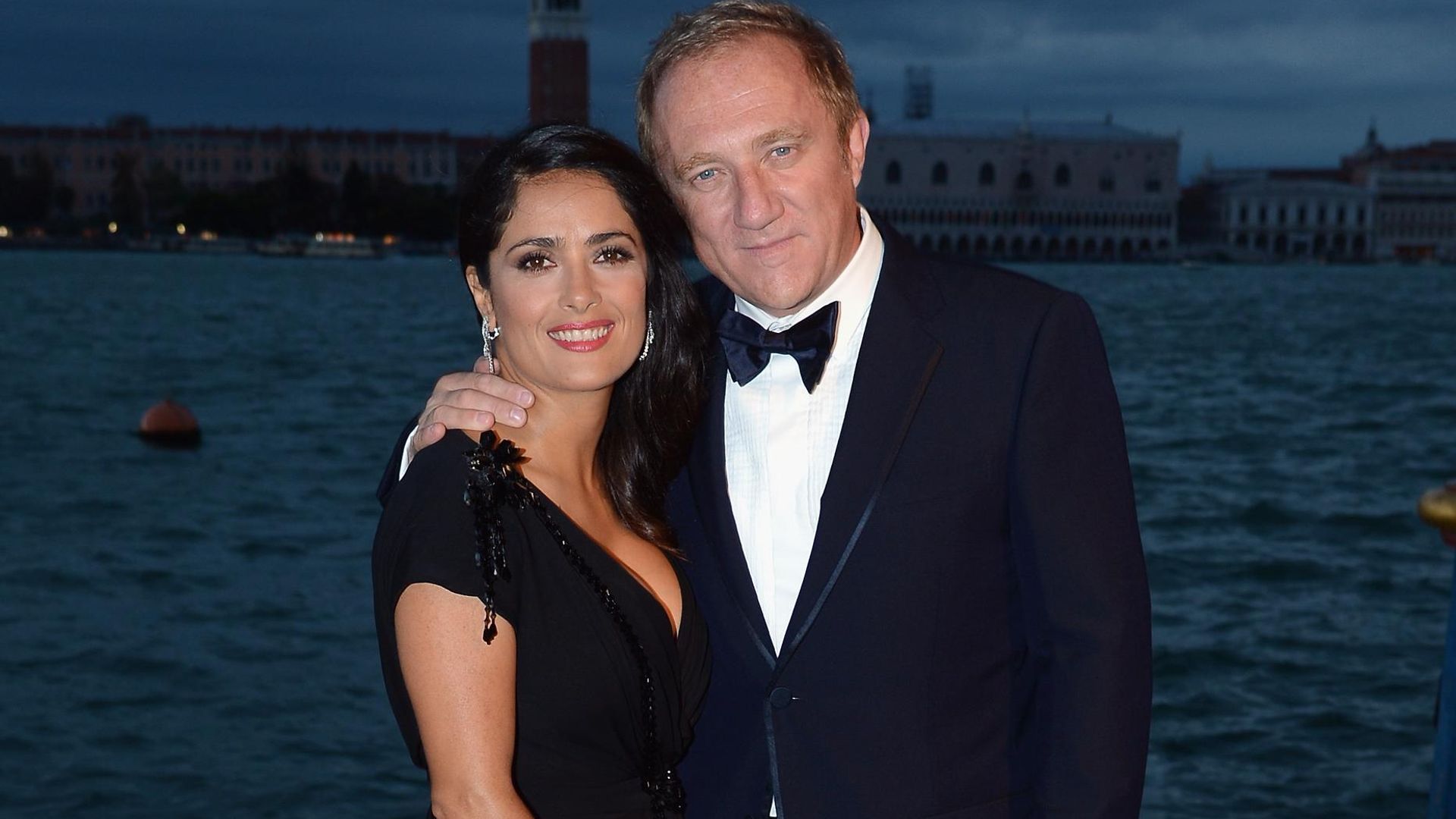 A 15 años de su boda, recordamos la historia de amor de Salma Hayek y Francois-Henri Pinault