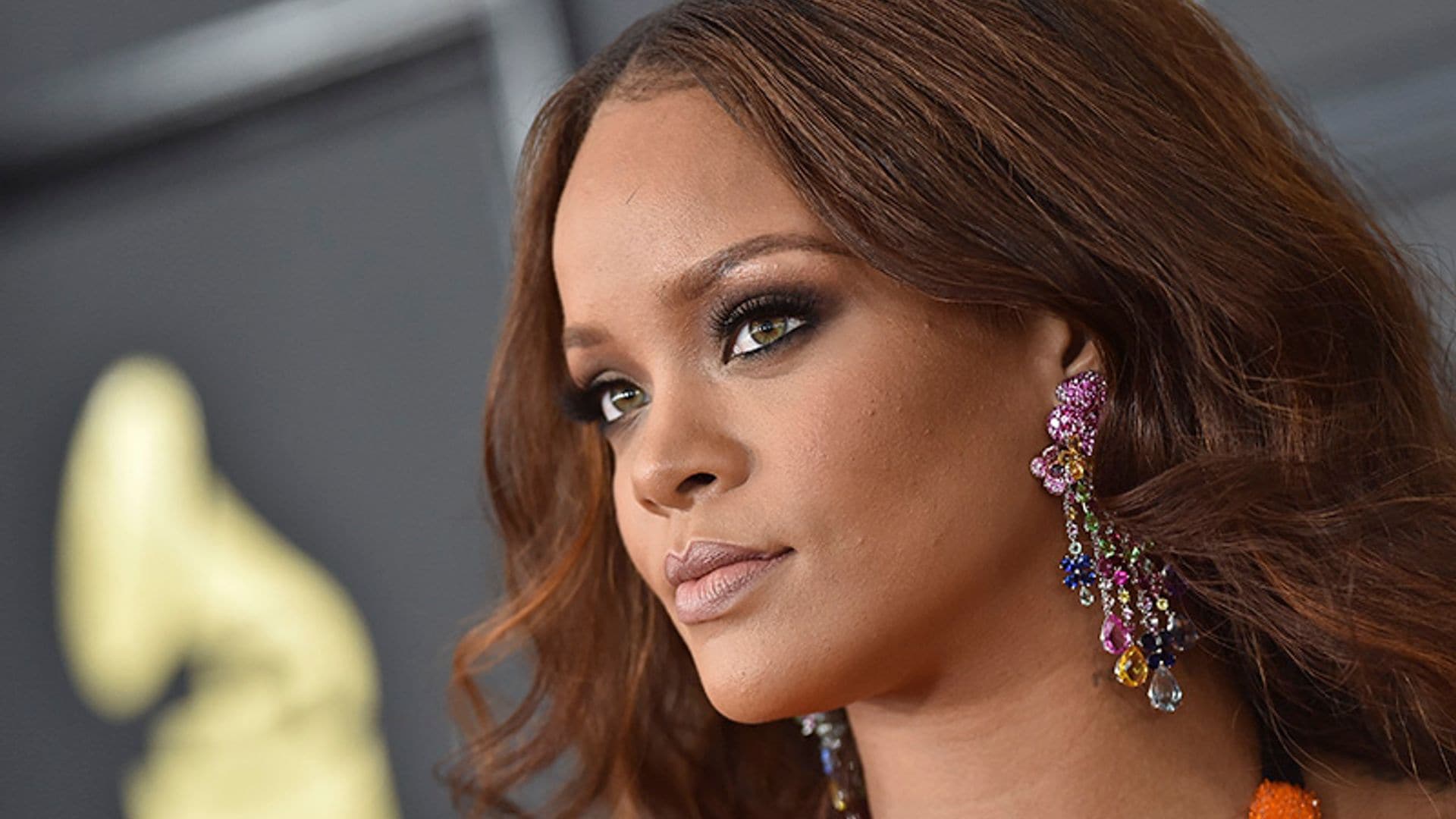 El cosmético de farmacia que Rihanna utiliza antes del maquillaje