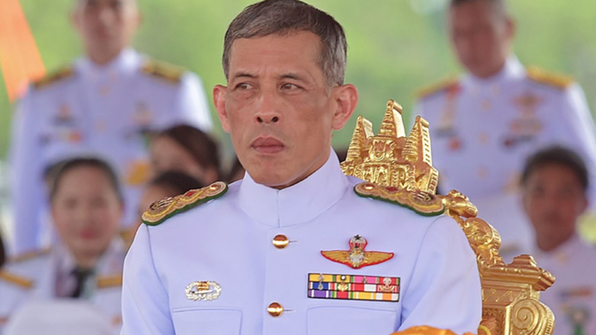 Tras el fallecimiento de su padre, Rama X es proclamado Rey de Tailandia