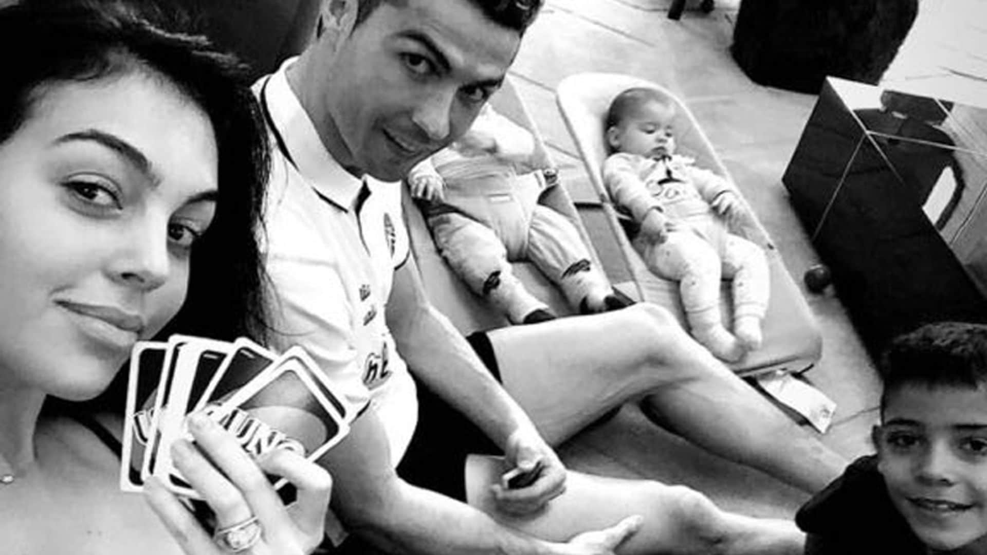 Así pasan las tardes familiares Cristiano Ronaldo y Georgina Rodríguez