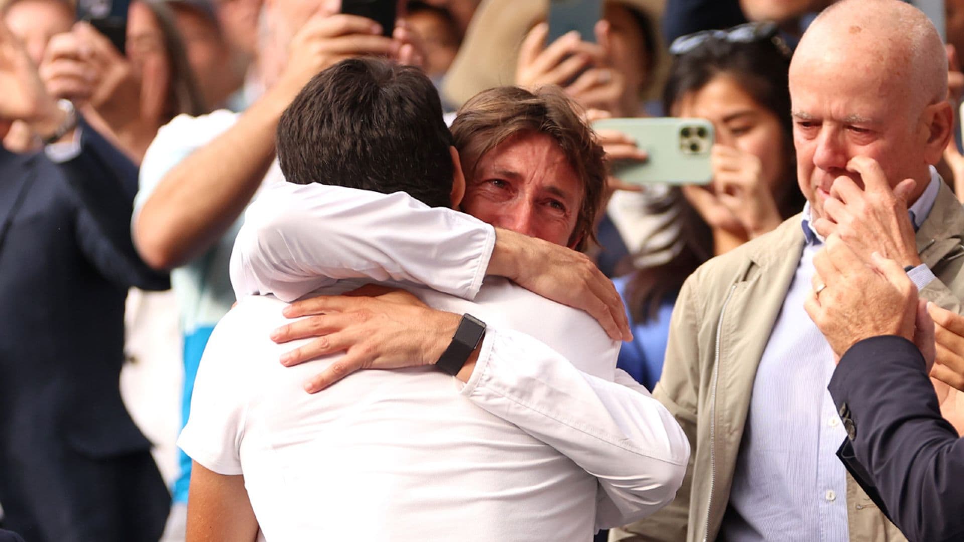 Las lágrimas de Juan Carlos Ferrero tras el triunfo de Carlos Alcaraz en Wimbledon
