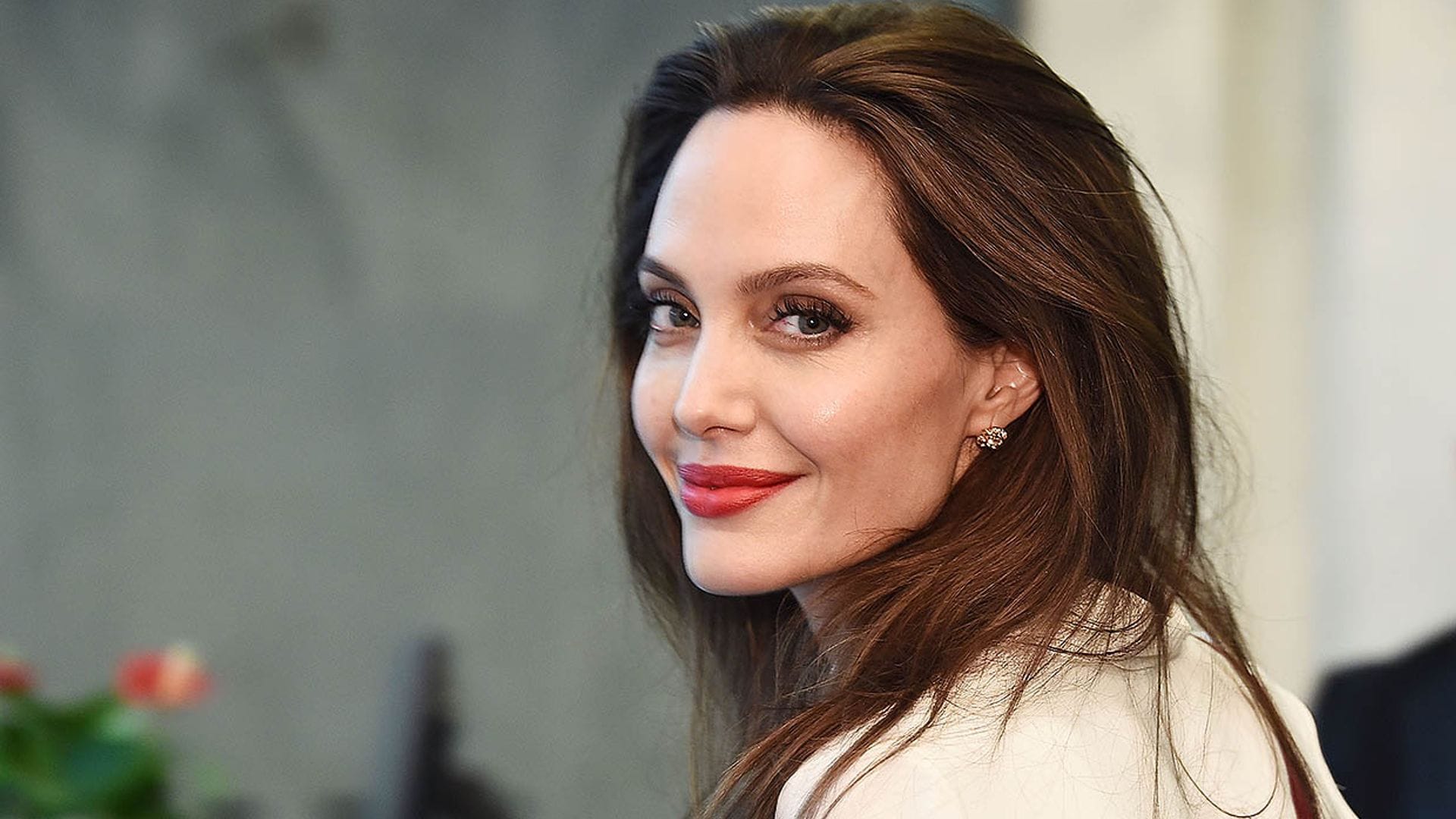 El objetivo solidario con el que Angelina Jolie bate todos los récords al abrirse un perfil social